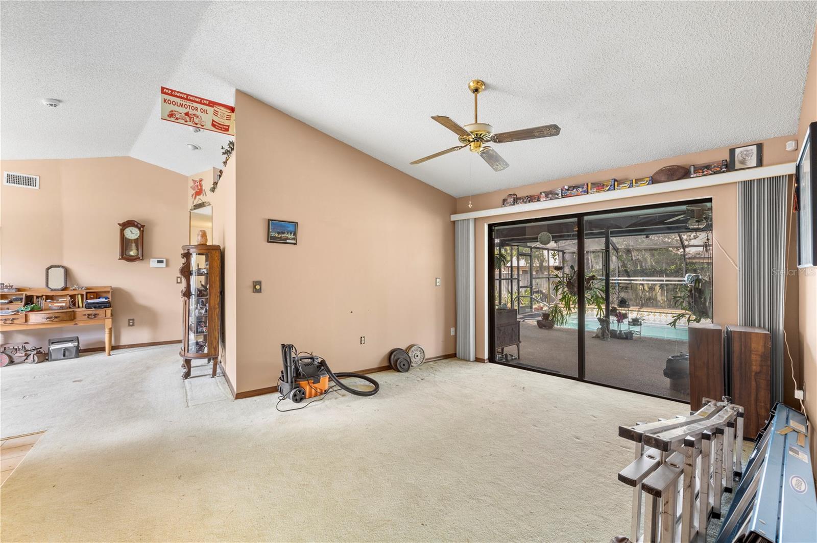 Image 4 of 57 For 2008 Sycamore Lane