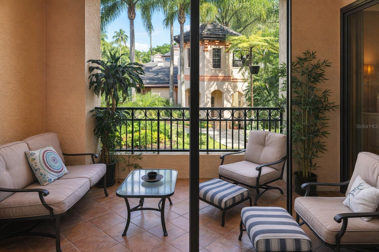 Image 14 of 23 For 617 Island Place Way