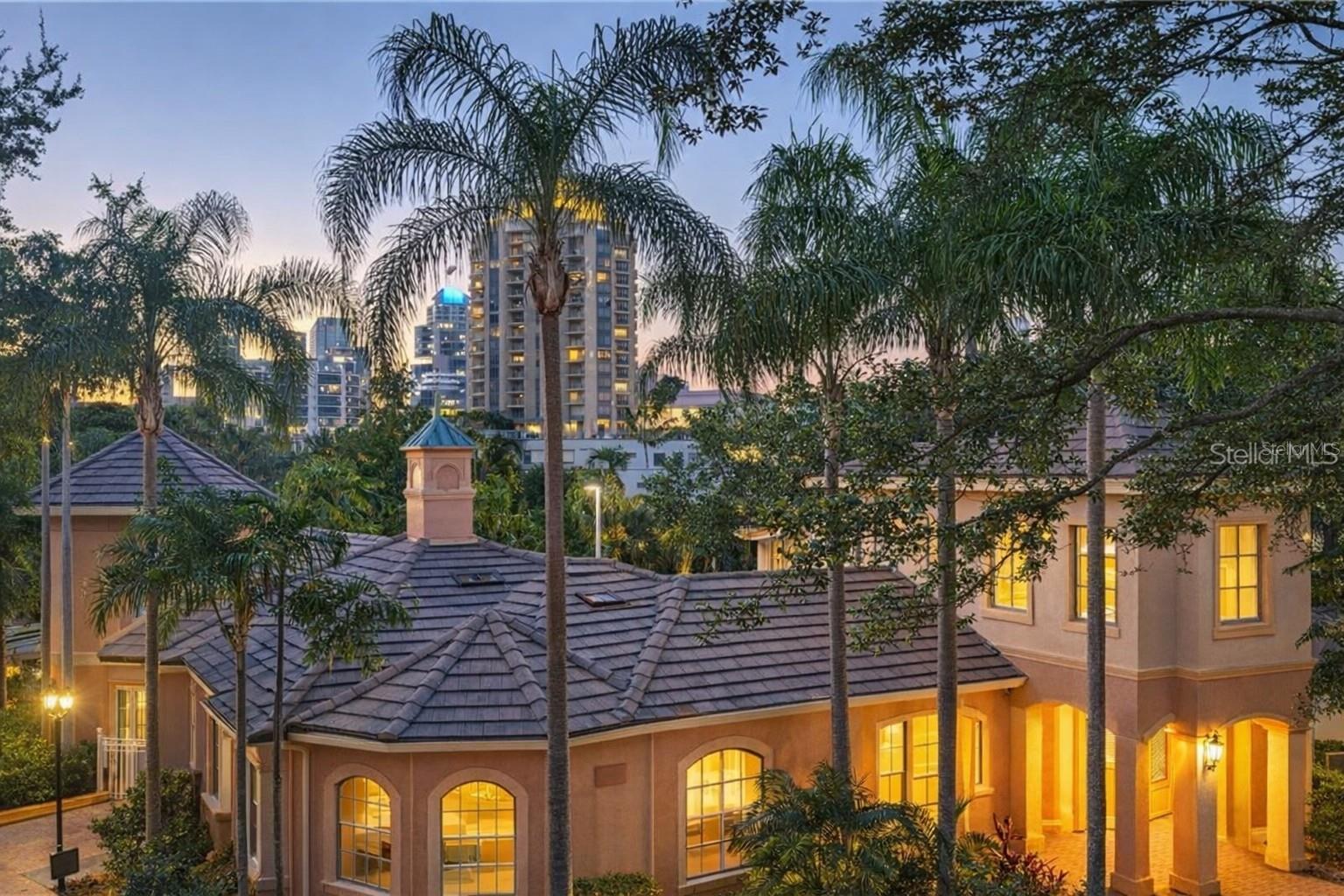 Image 15 of 23 For 617 Island Place Way