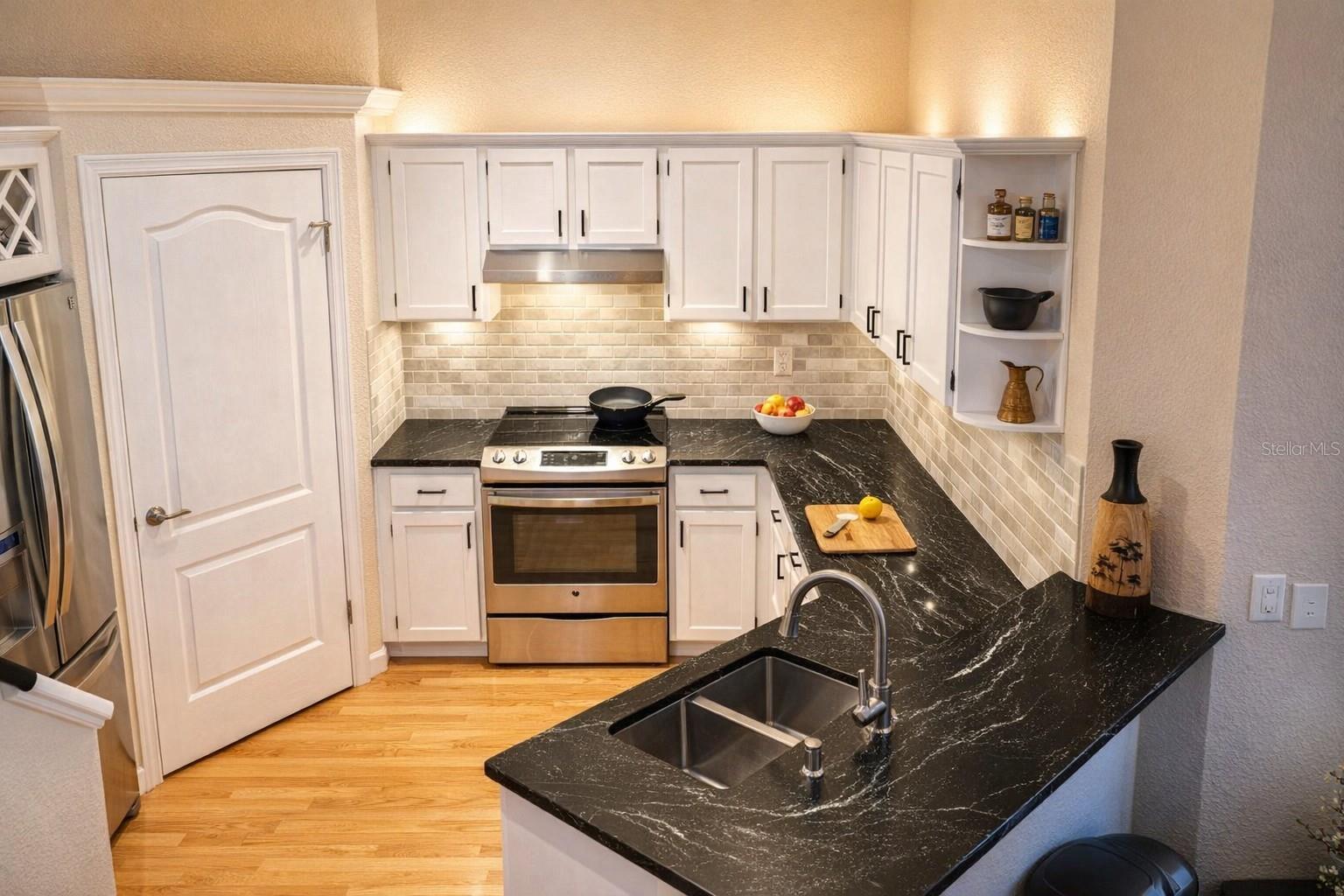 Image 8 of 23 For 617 Island Place Way