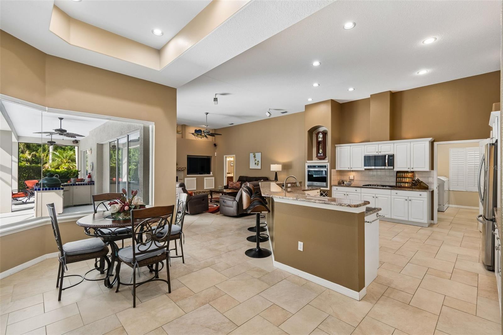 Image 22 of 86 For 19108 Centre Rose Boulevard