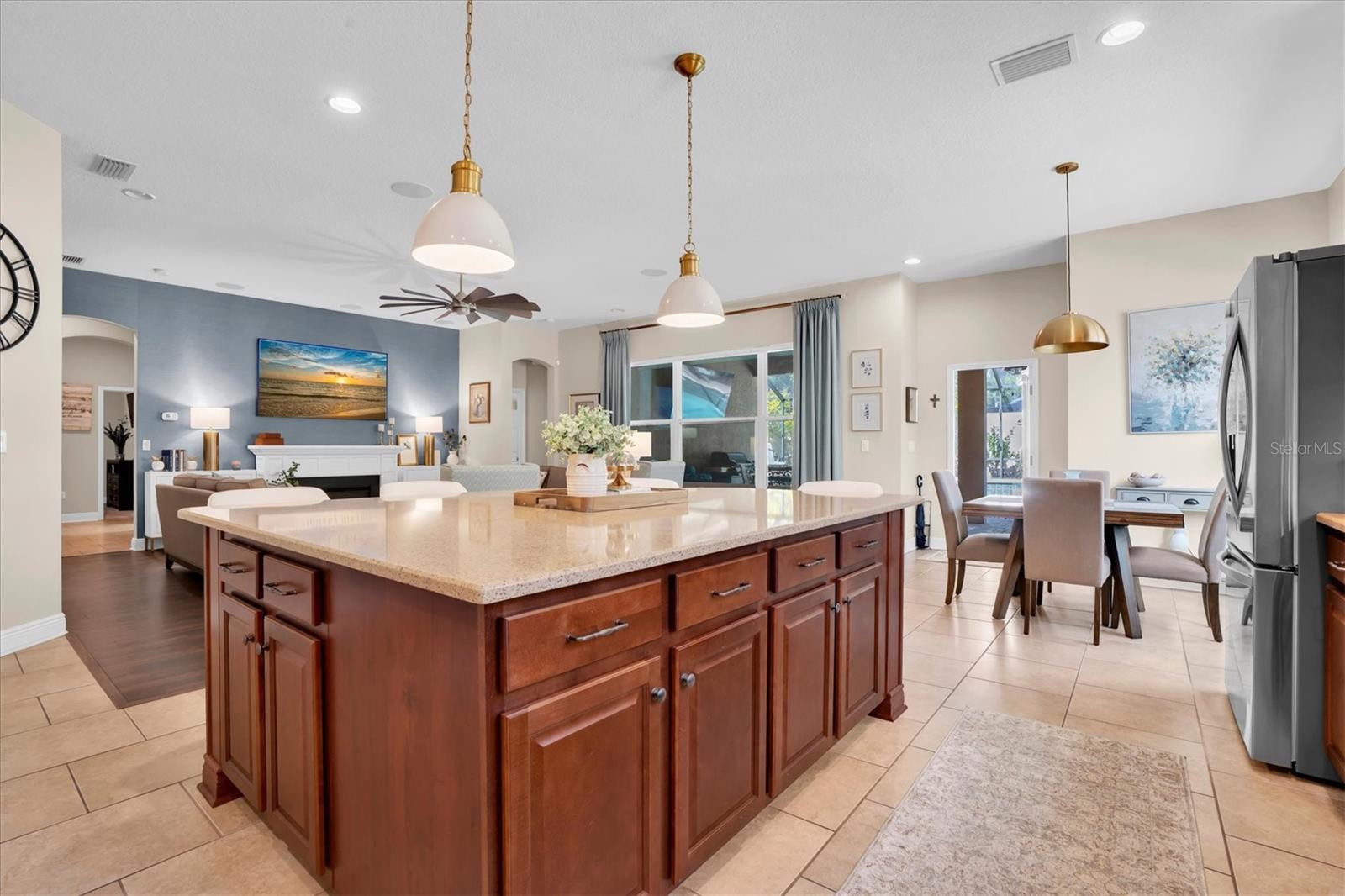 Image 15 of 48 For 1212 Lorea Lane