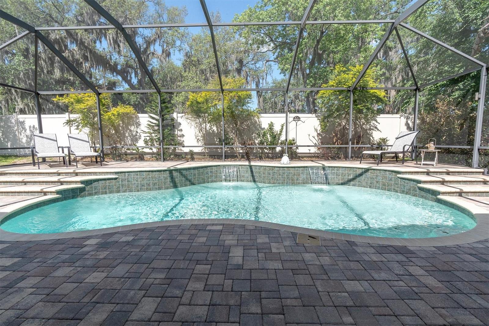 Image 4 of 48 For 1212 Lorea Lane