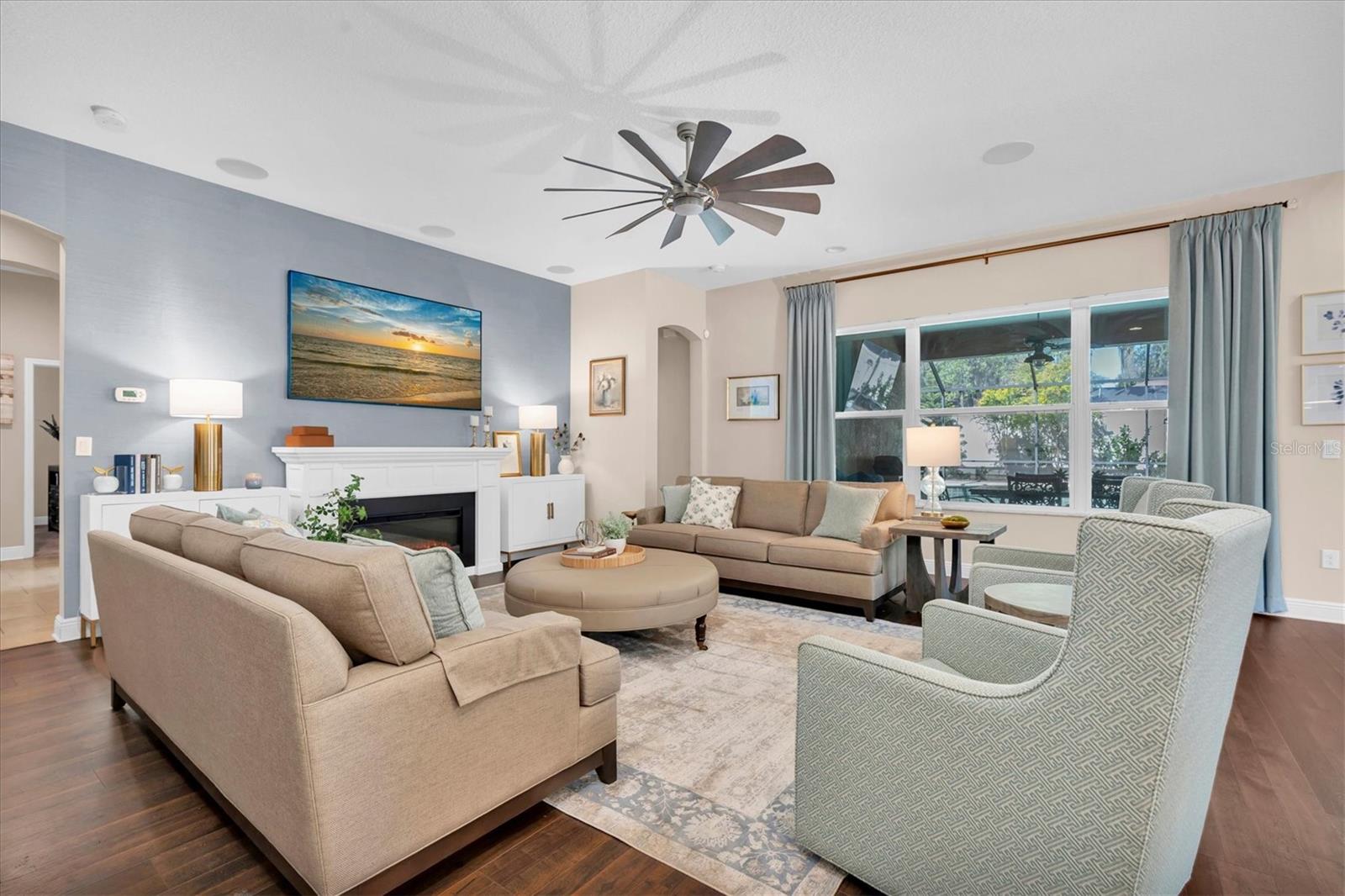 Image 5 of 48 For 1212 Lorea Lane