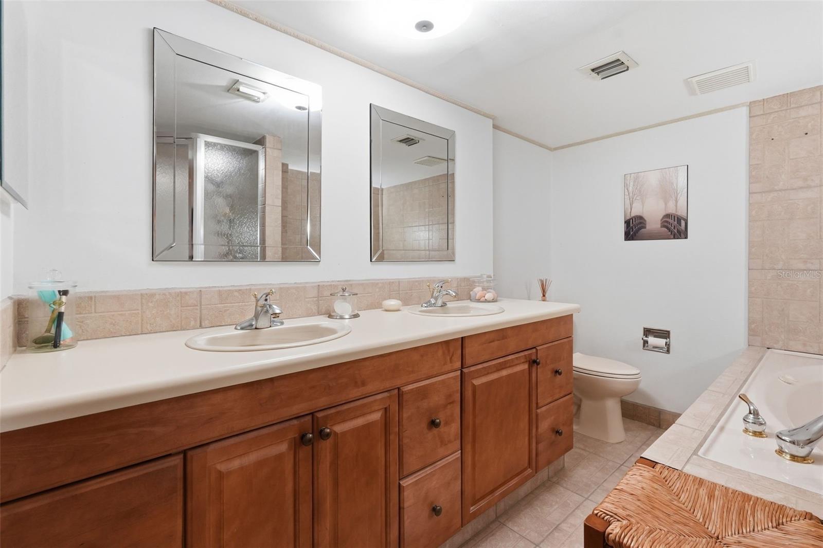 Image 16 of 34 For 700 Starkey Road 622