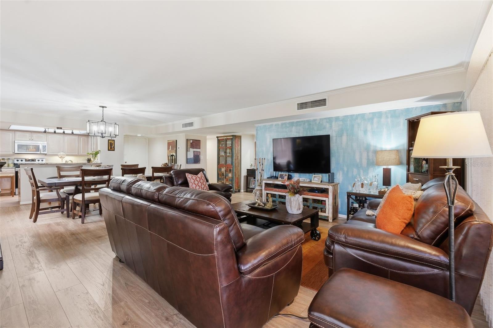 Image 5 of 34 For 700 Starkey Road 622