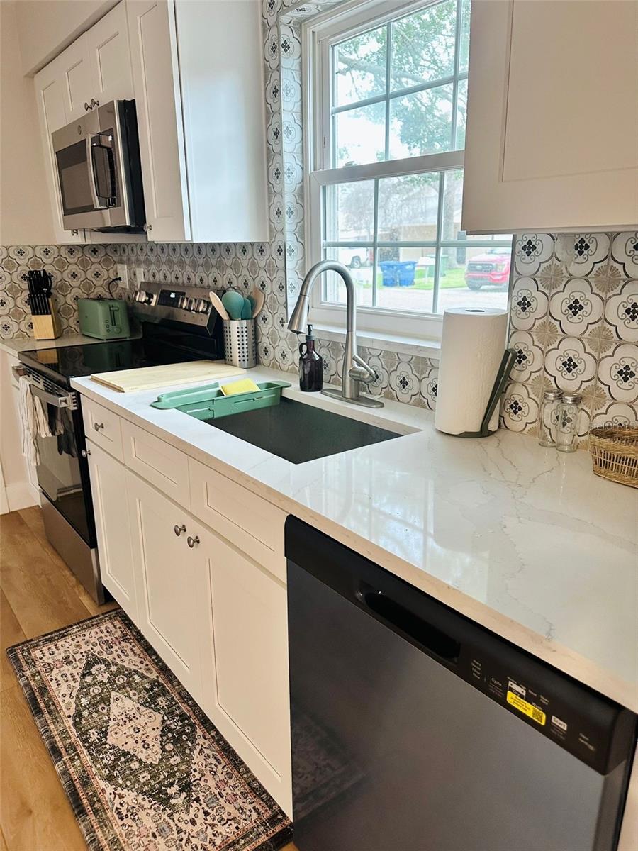 Image 14 of 31 For 6602 Faul Street