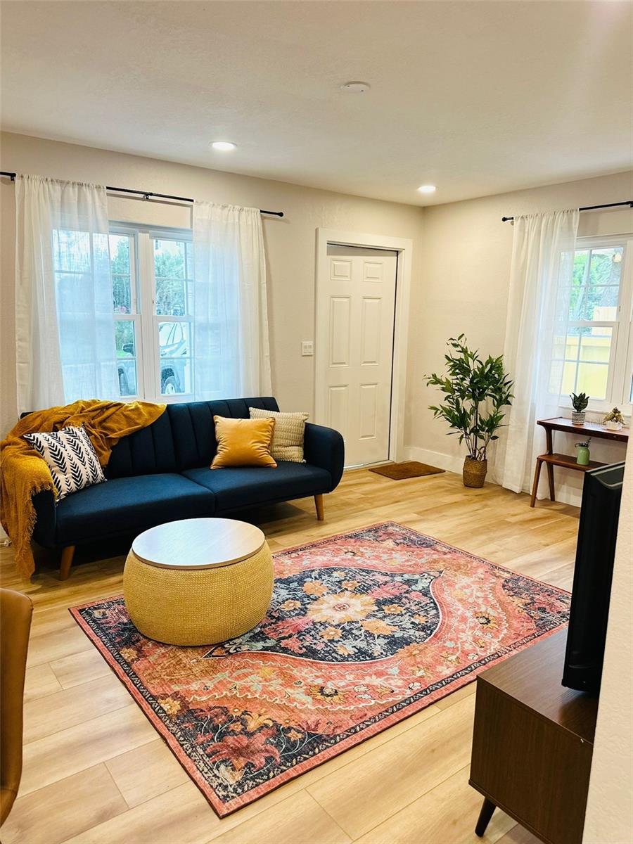 Image 5 of 31 For 6602 Faul Street