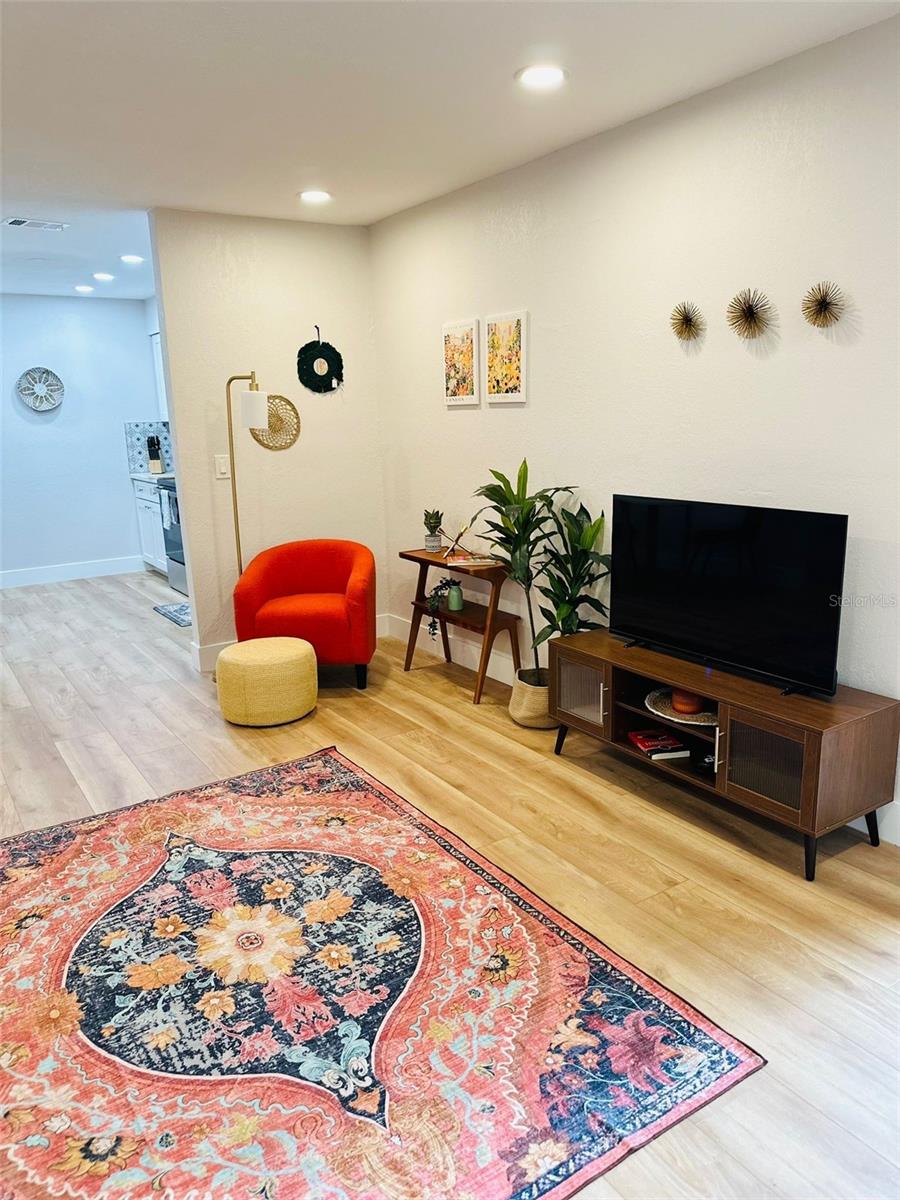 Image 6 of 31 For 6602 Faul Street