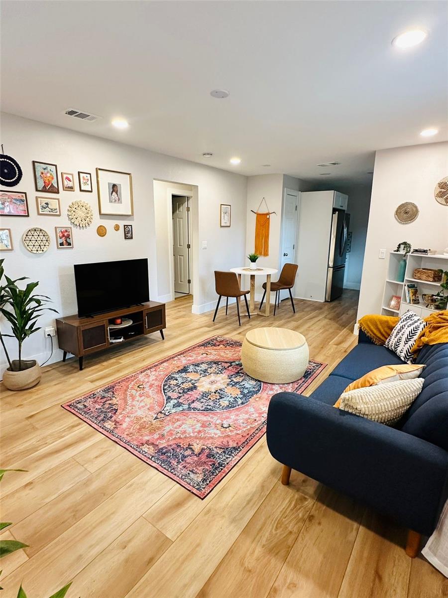 Image 7 of 31 For 6602 Faul Street