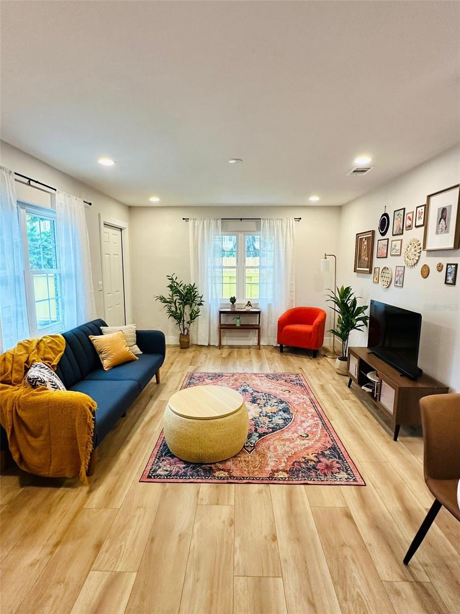 Image 9 of 31 For 6602 Faul Street