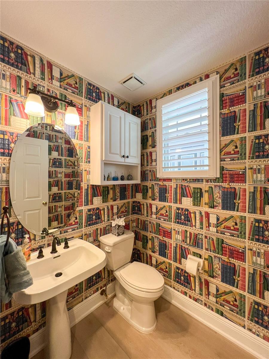 Image 16 of 76 For 350 2nd Street N 8