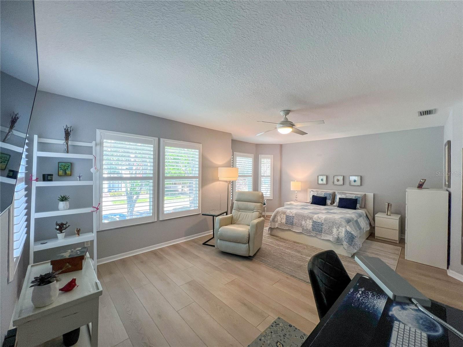 Image 20 of 76 For 350 2nd Street N 8