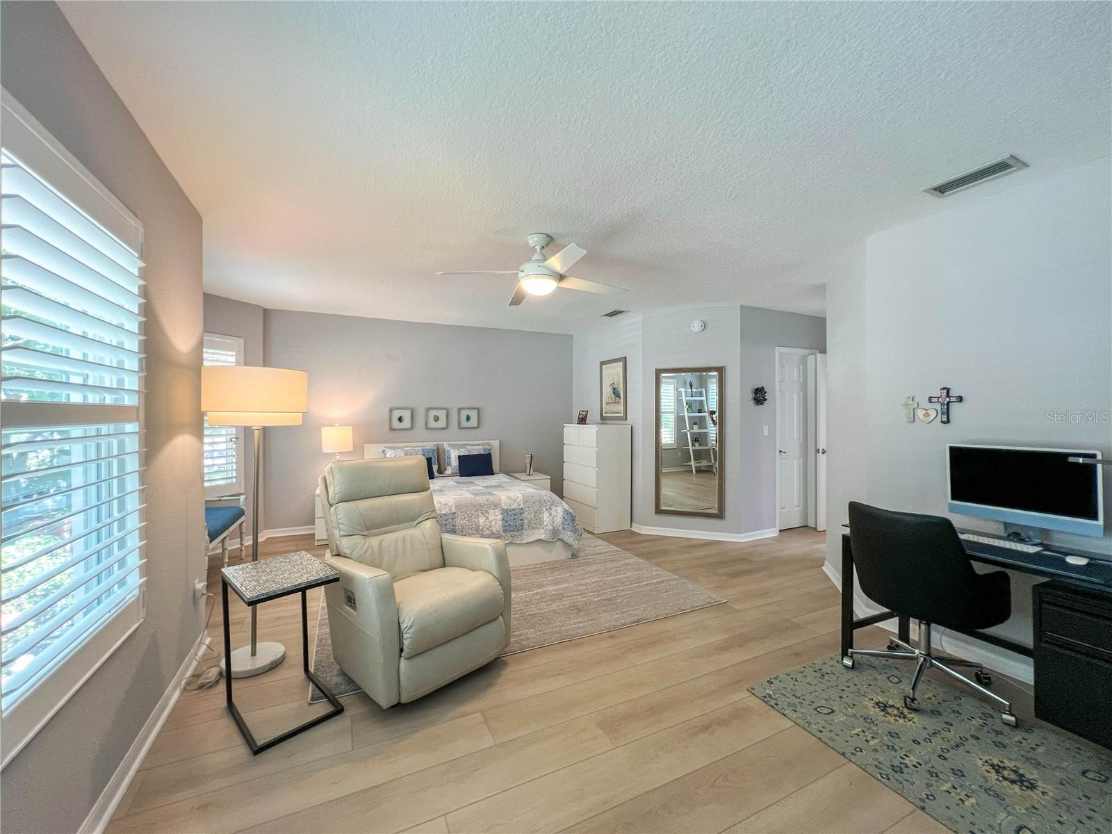 Image 21 of 76 For 350 2nd Street N 8