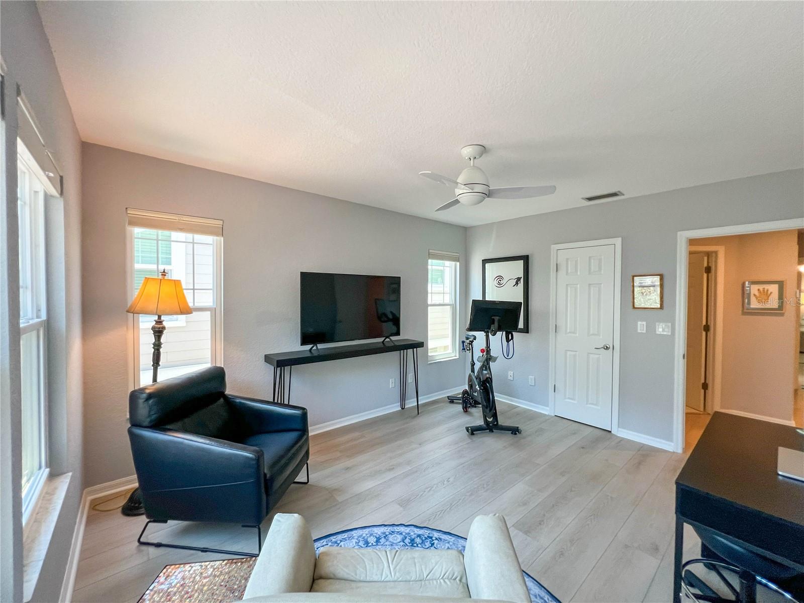 Image 38 of 76 For 350 2nd Street N 8