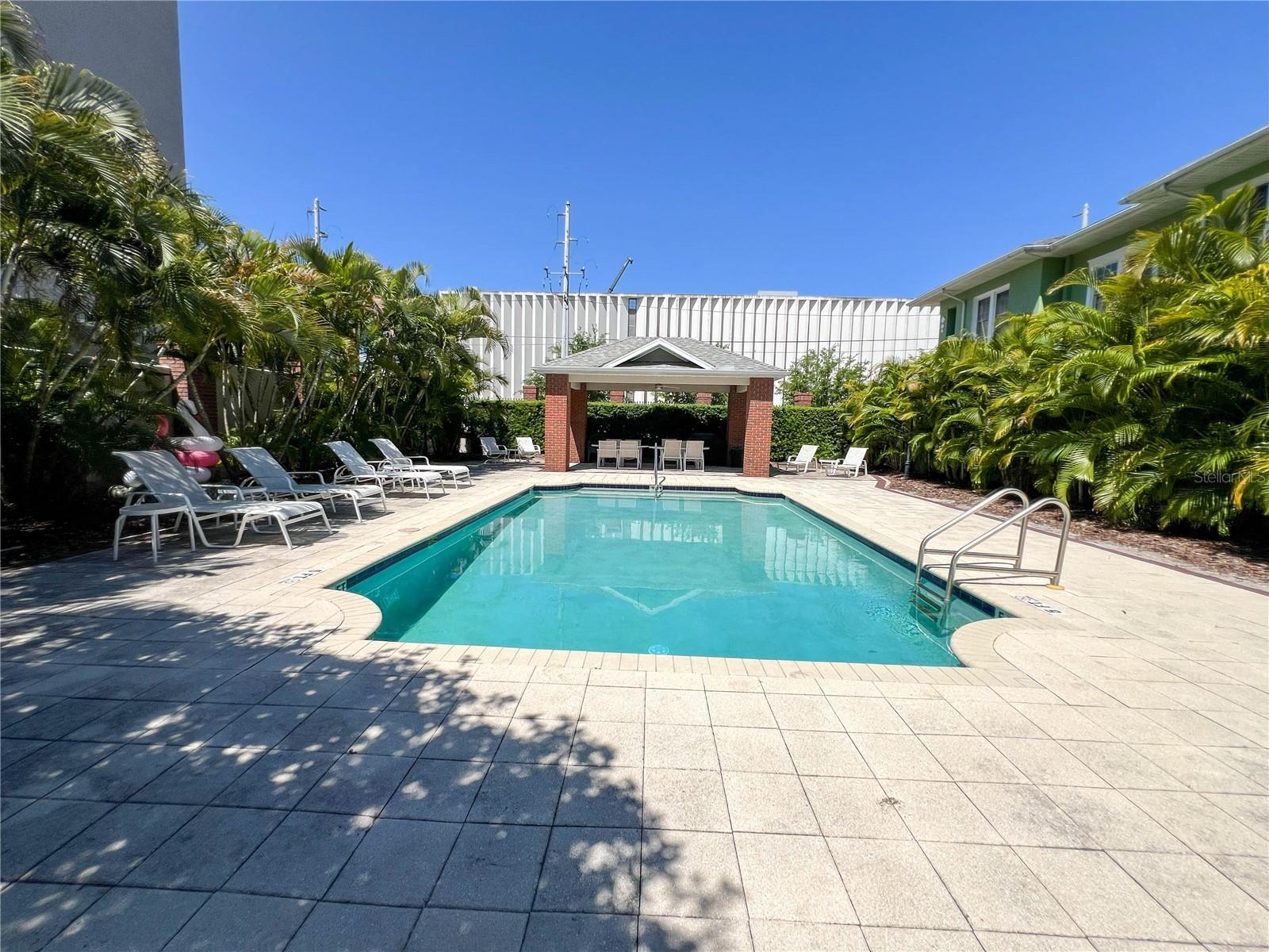 Image 52 of 76 For 350 2nd Street N 8