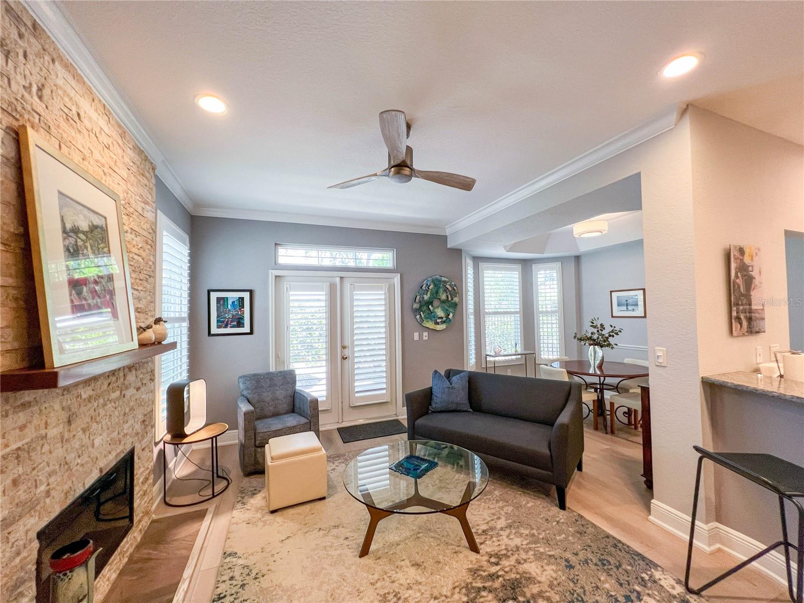 Image 7 of 76 For 350 2nd Street N 8