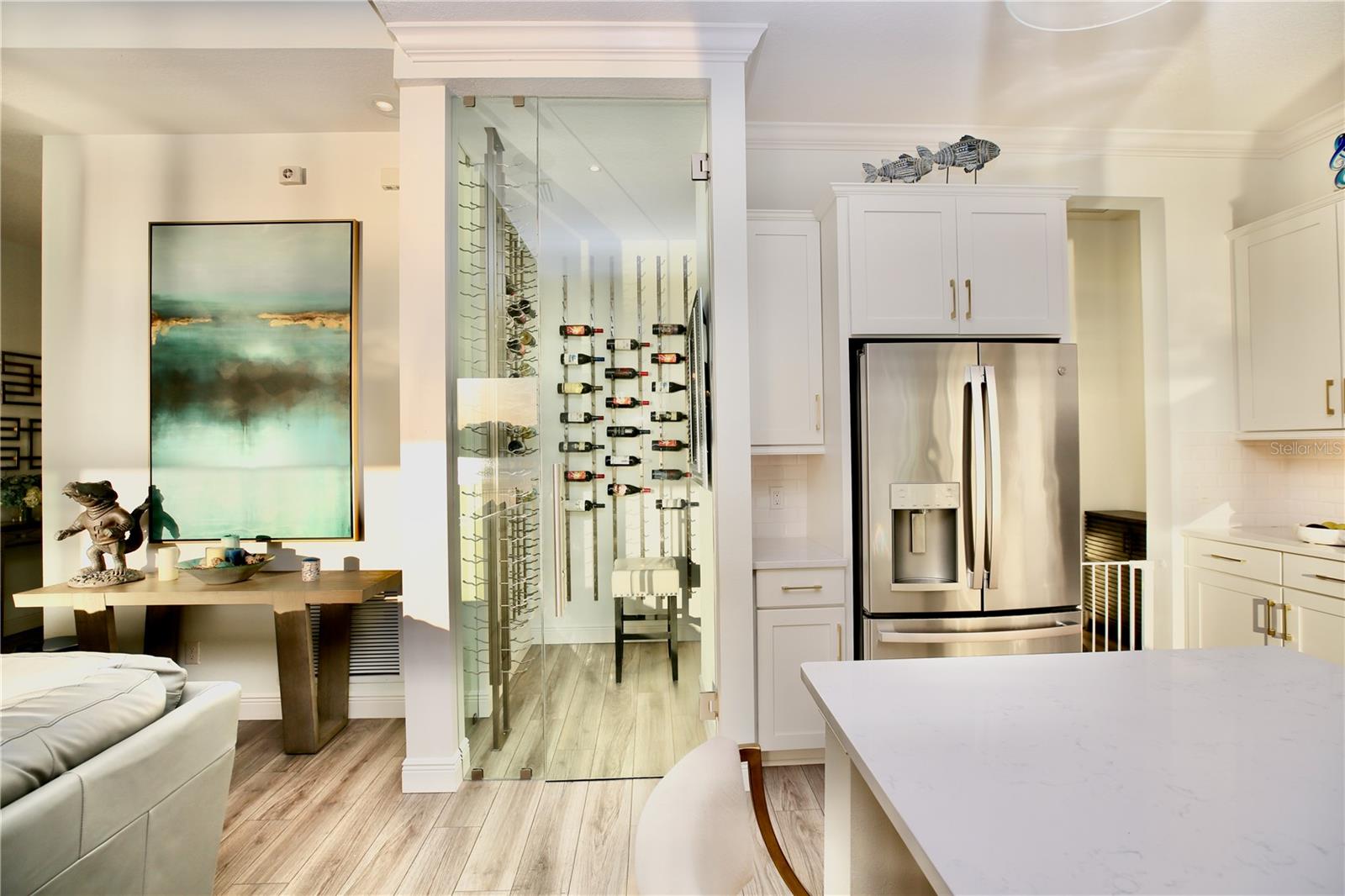 Image 11 of 63 For 17104 Crawley Road