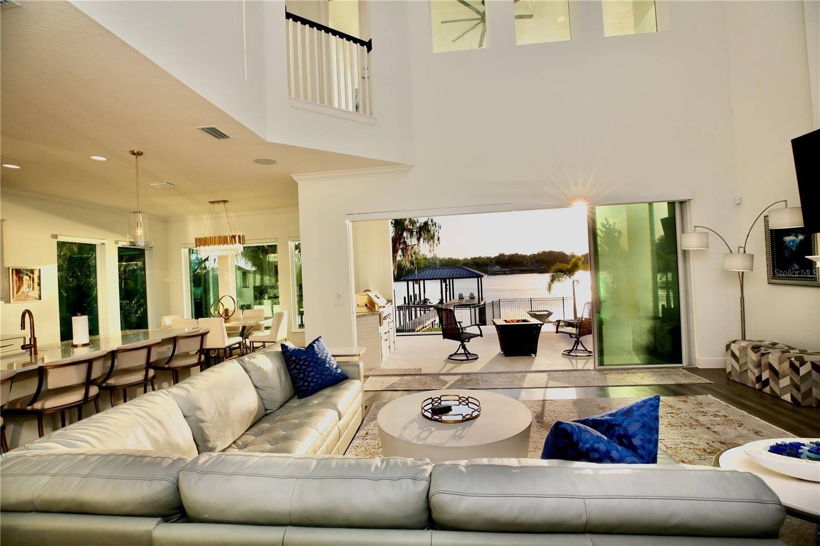 Image 15 of 63 For 17104 Crawley Road