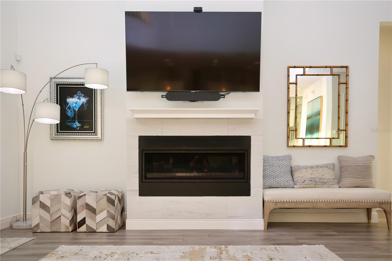 Image 16 of 63 For 17104 Crawley Road