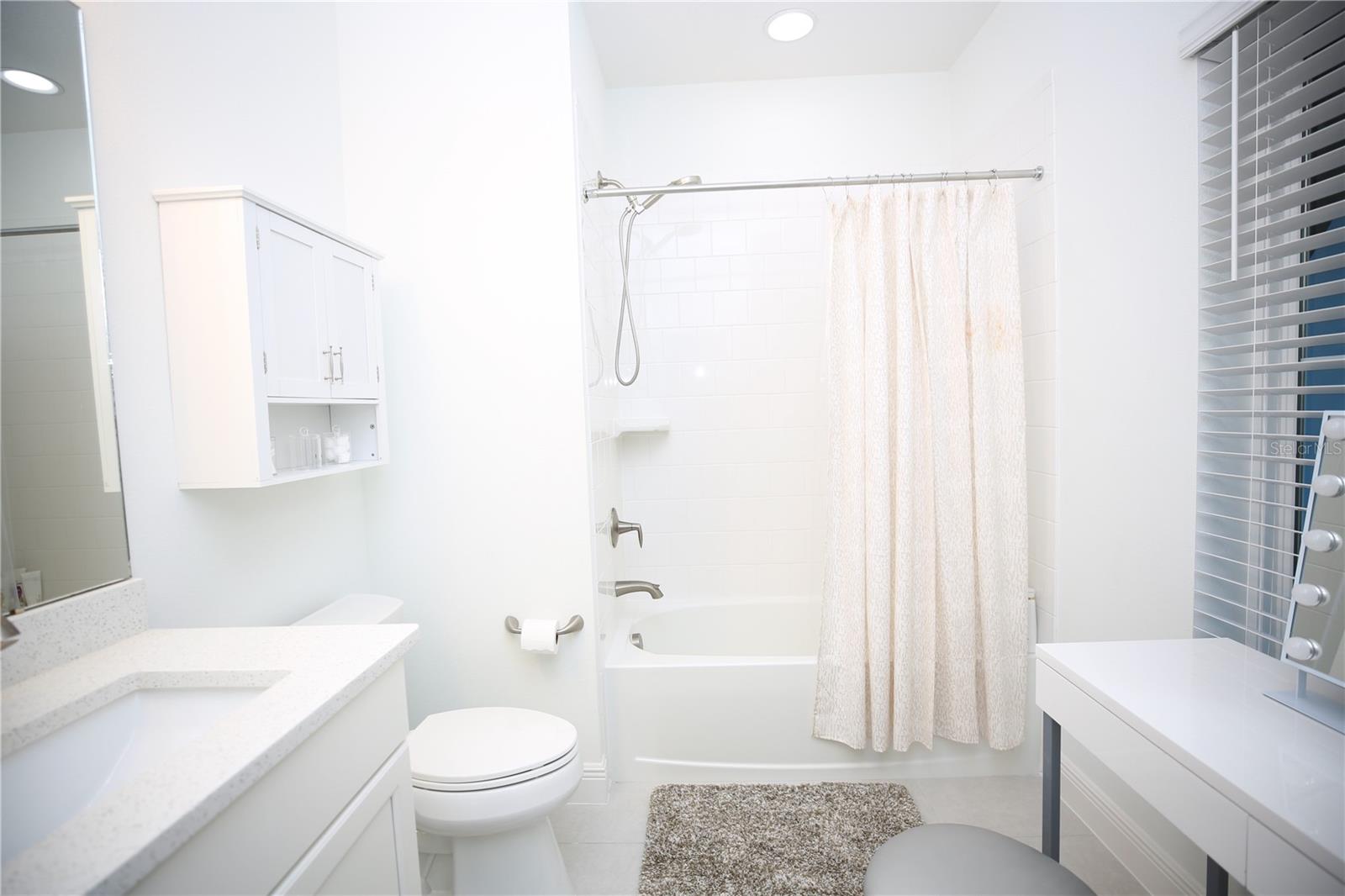 Image 38 of 63 For 17104 Crawley Road