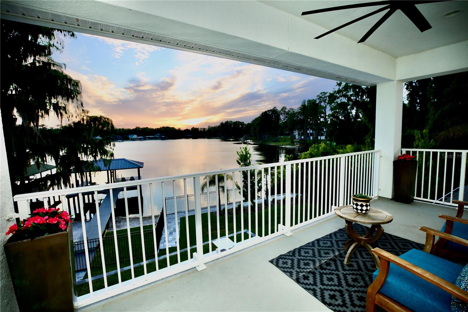 Image 39 of 63 For 17104 Crawley Road