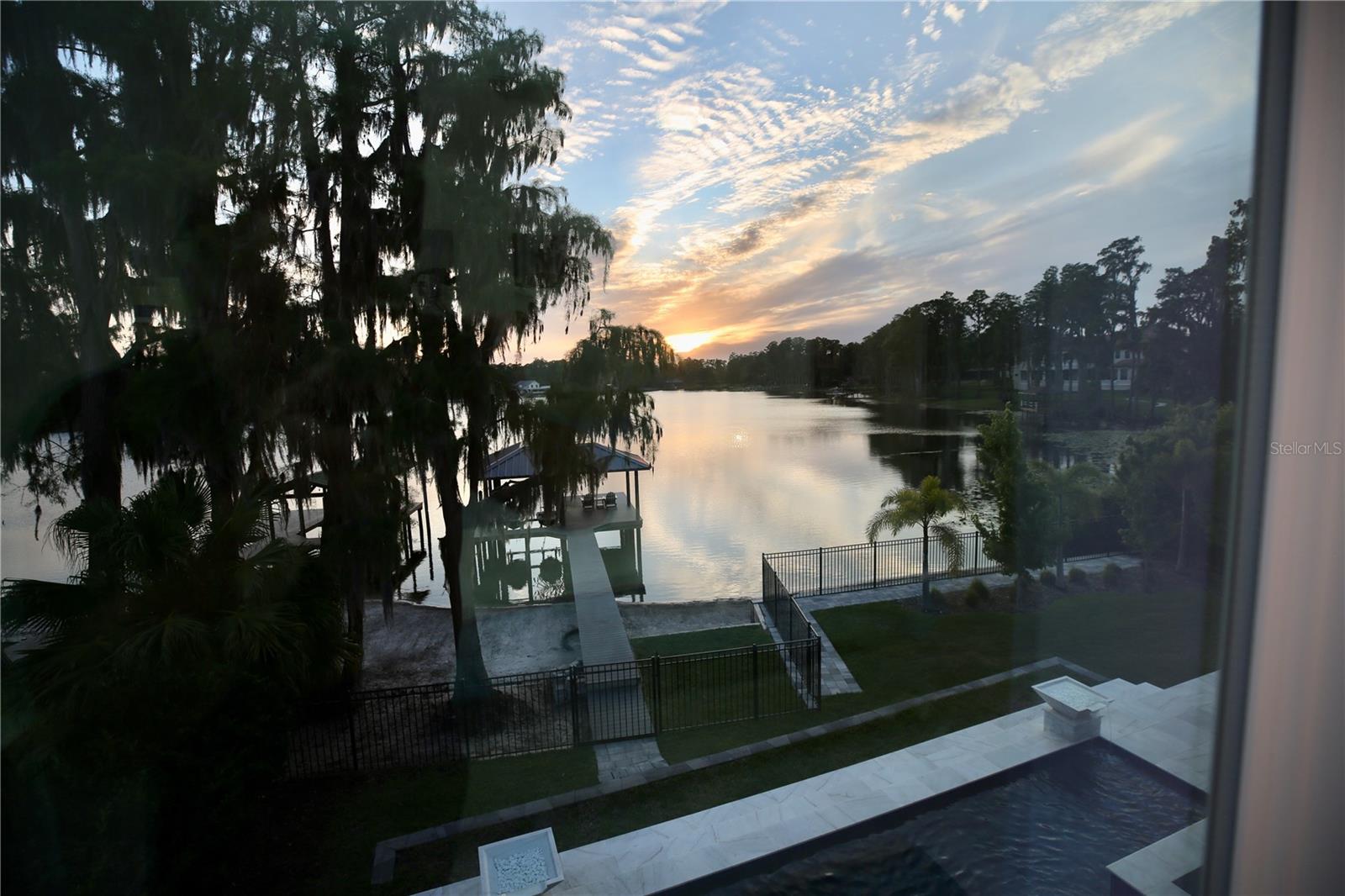 Image 40 of 63 For 17104 Crawley Road