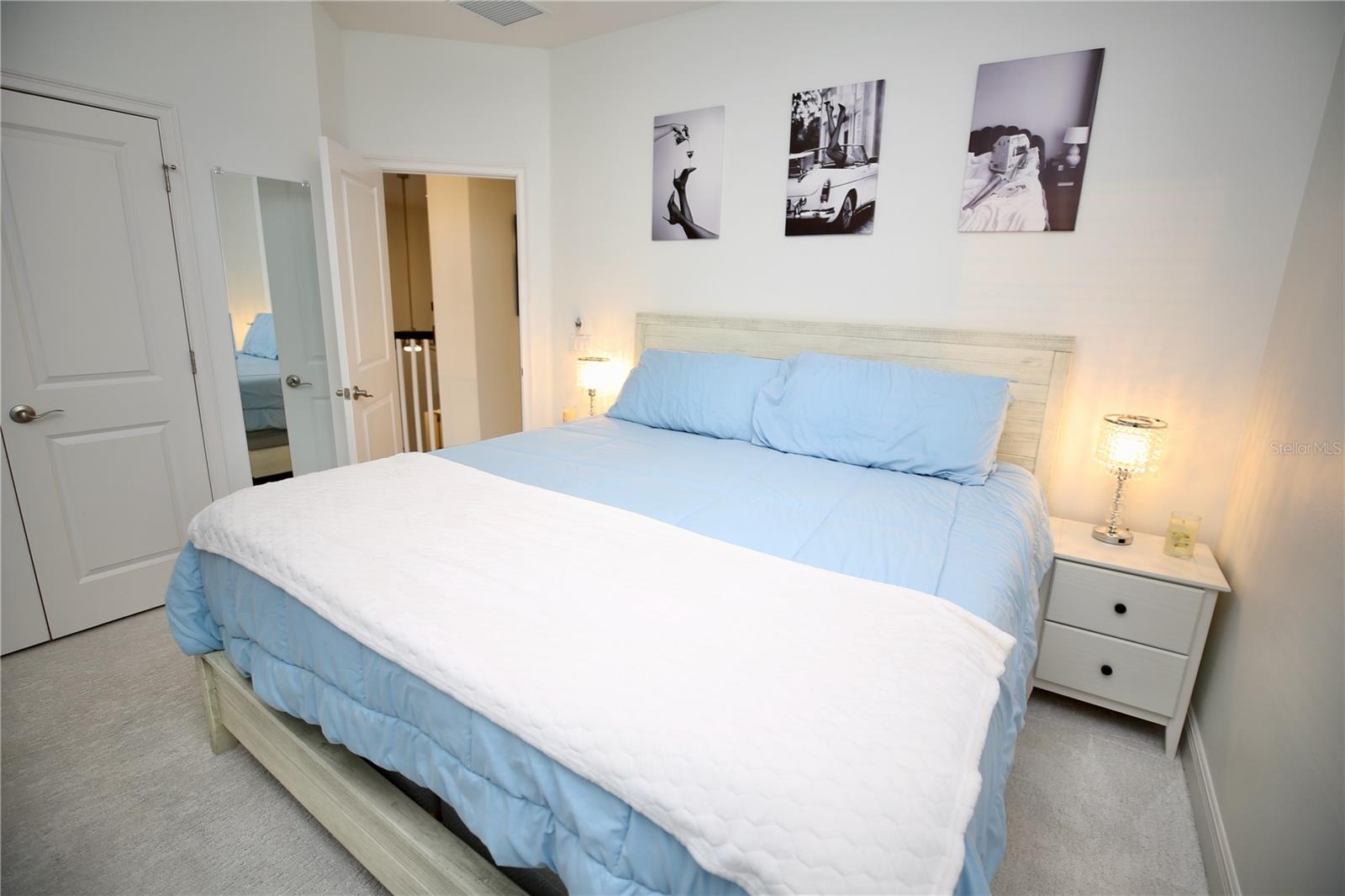 Image 44 of 63 For 17104 Crawley Road