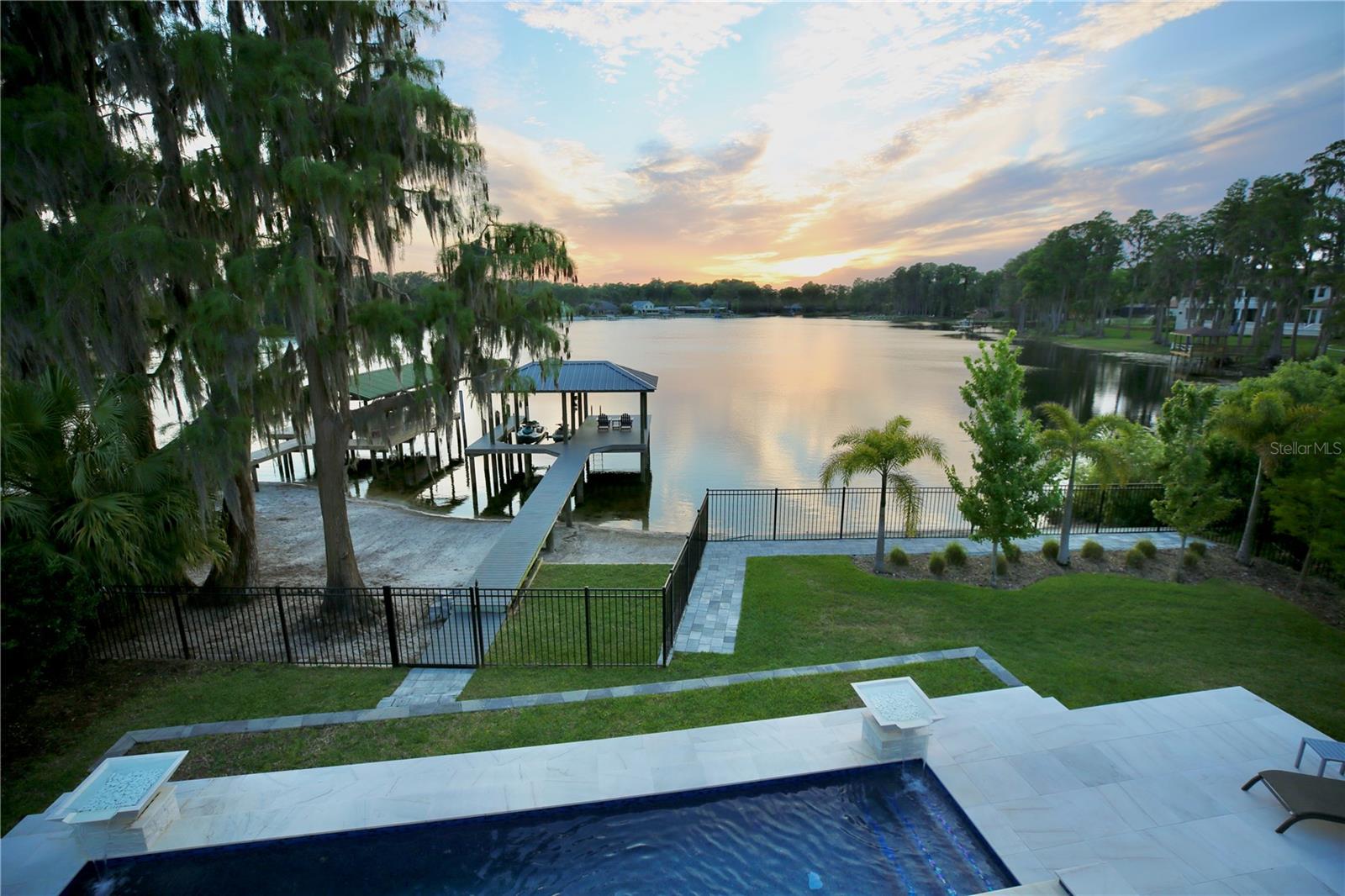 Image 48 of 63 For 17104 Crawley Road