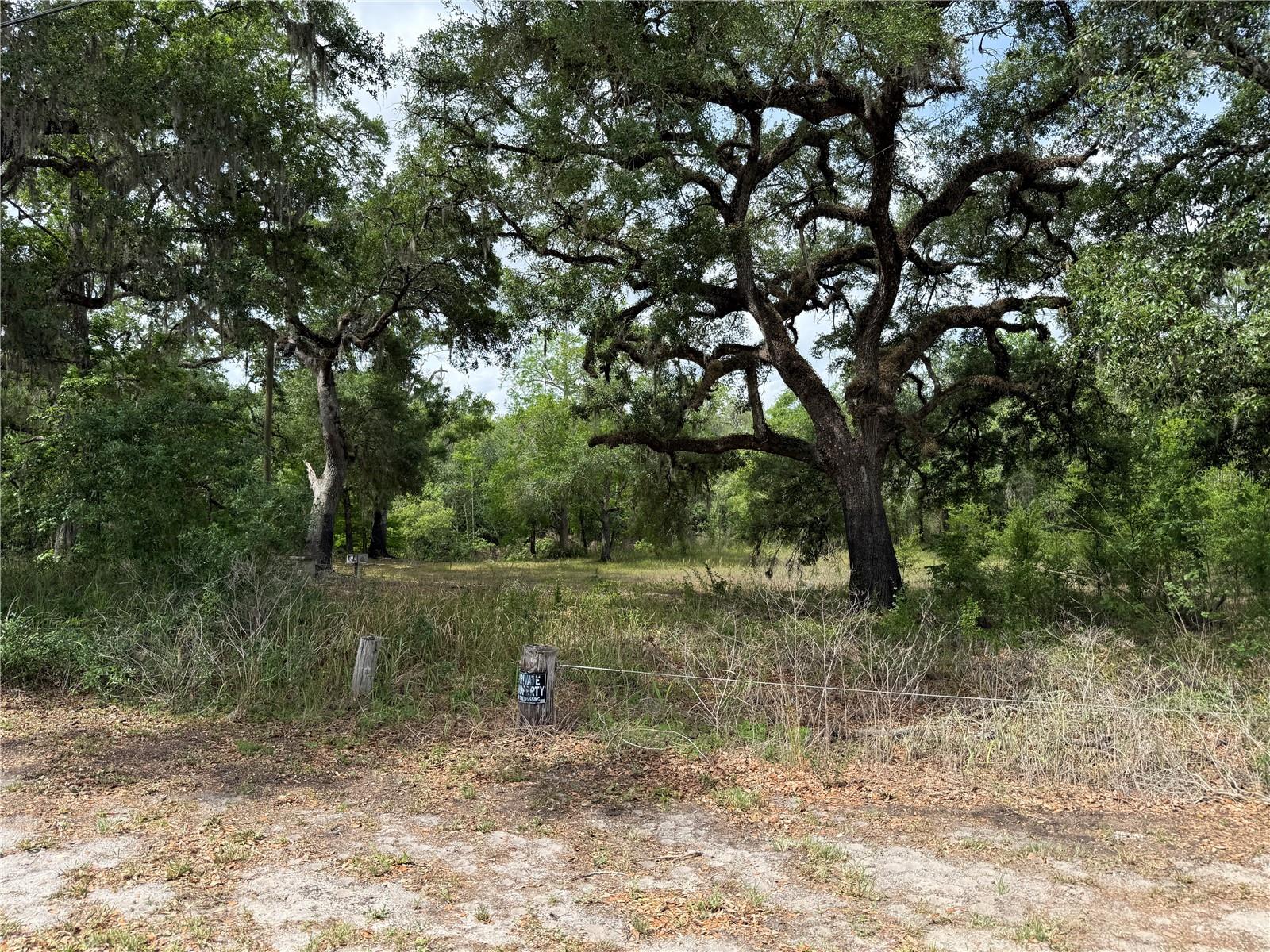 Image 19 of 20 For 3205 Park Dr