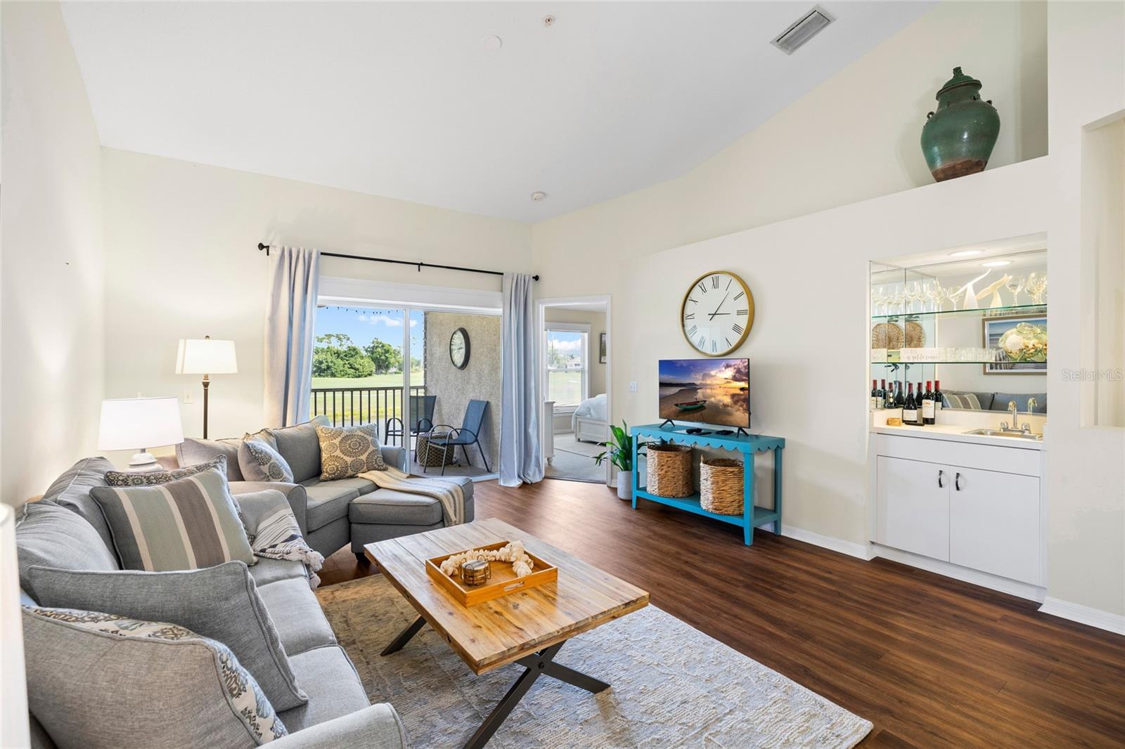Image 13 of 93 For 5231 Mahogany Run Avenue 325