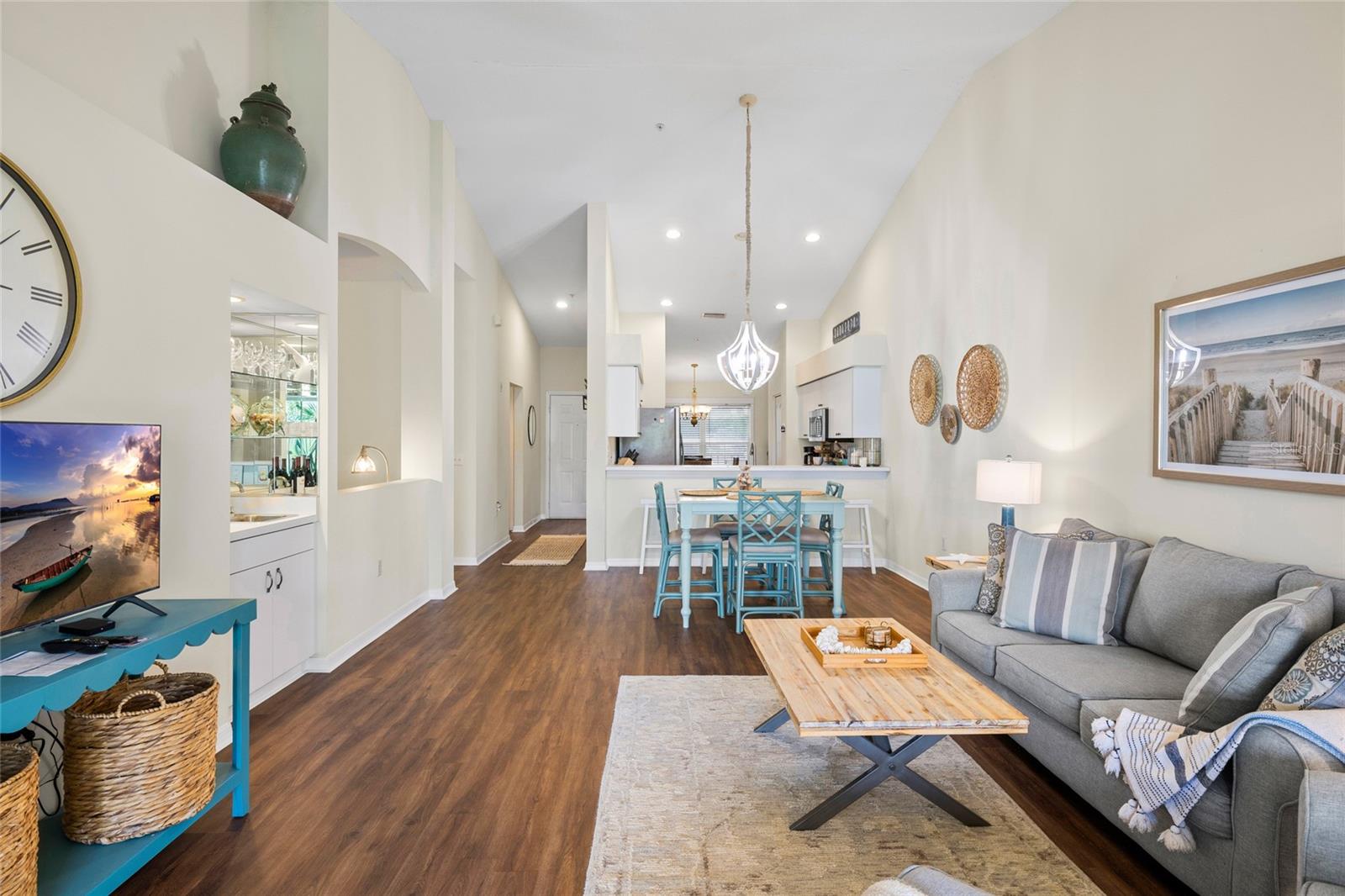 Image 15 of 93 For 5231 Mahogany Run Avenue 325