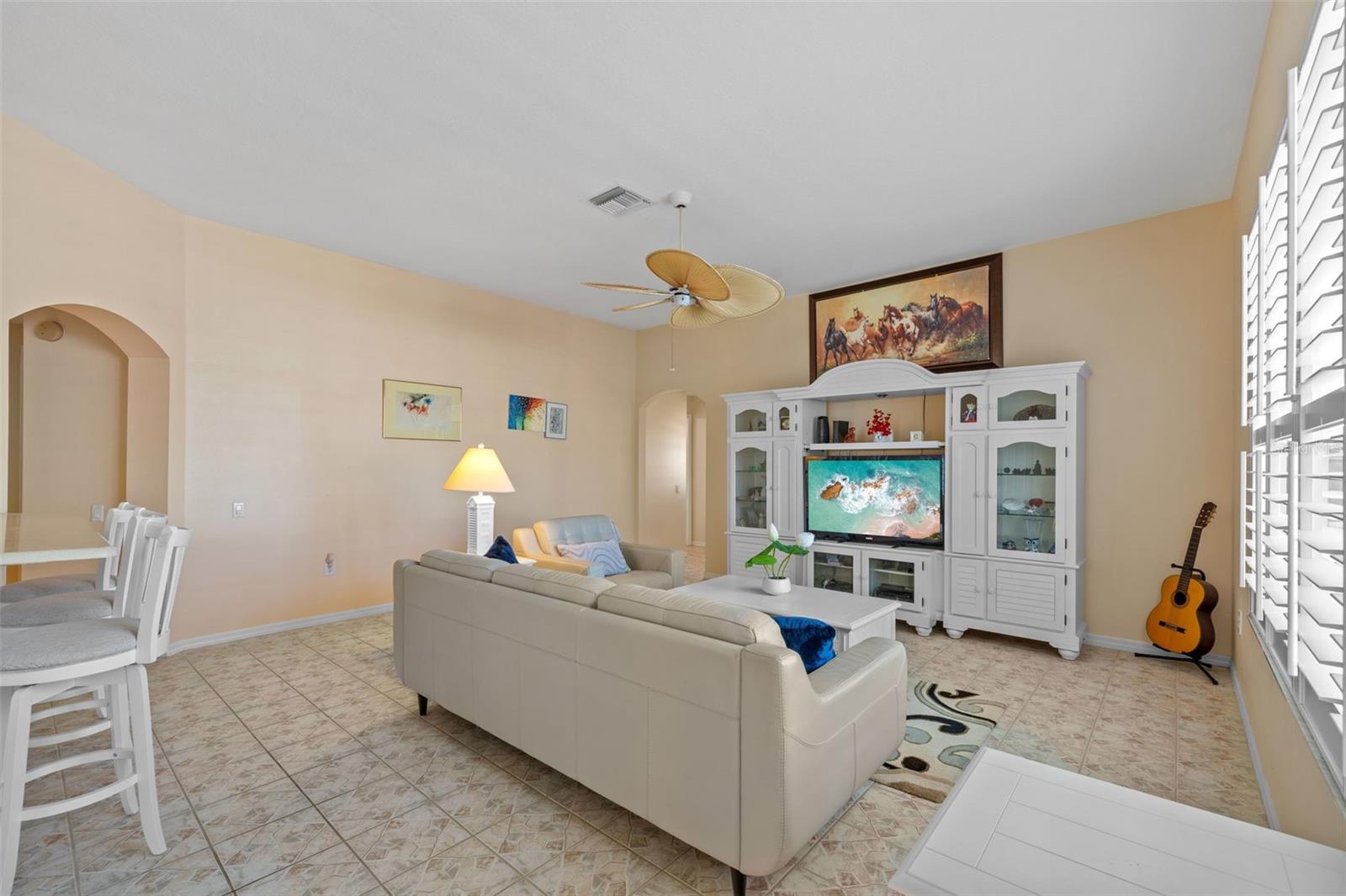 Image 19 of 50 For 5117 Spectacular Bid Drive