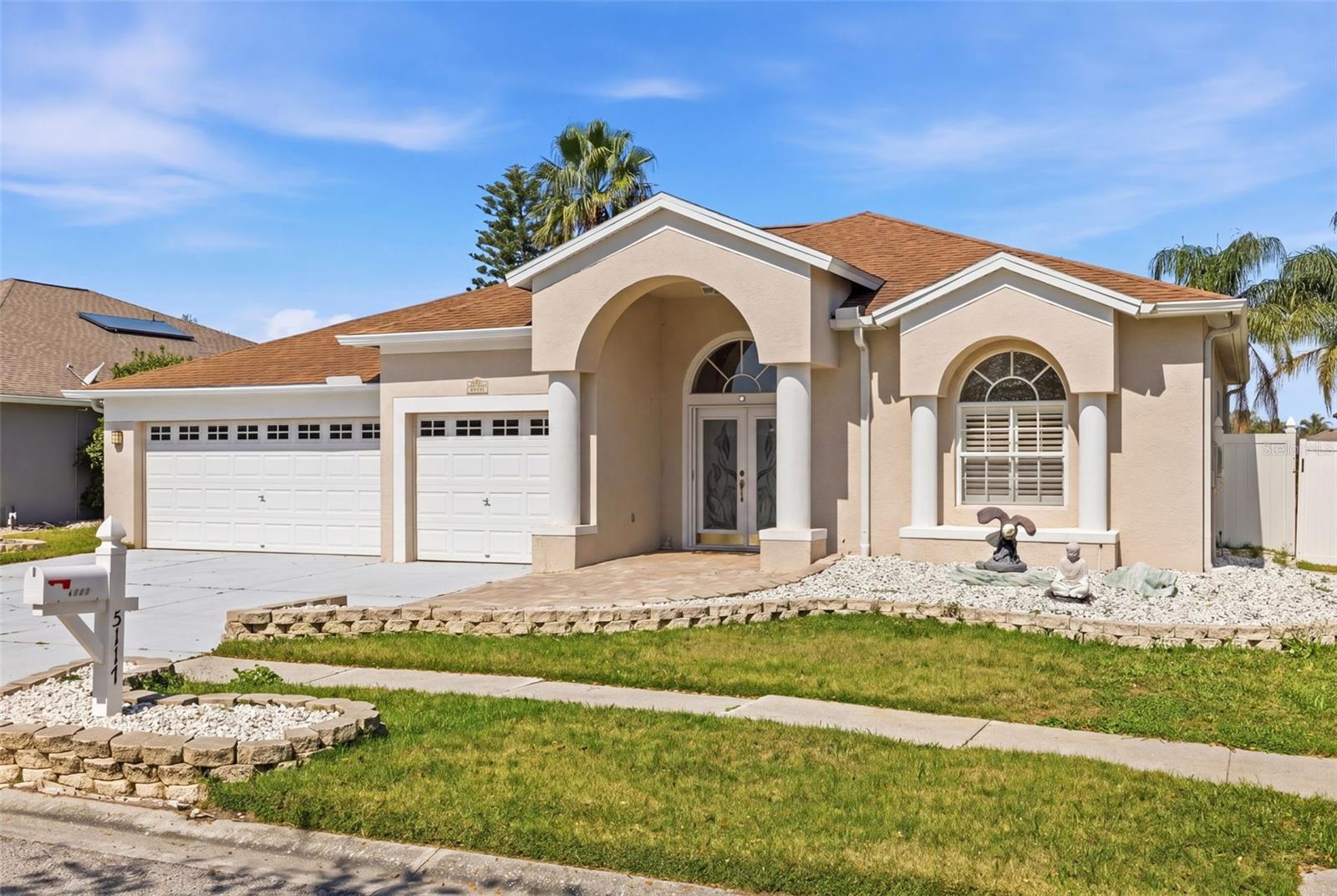 Image 2 of 50 For 5117 Spectacular Bid Drive