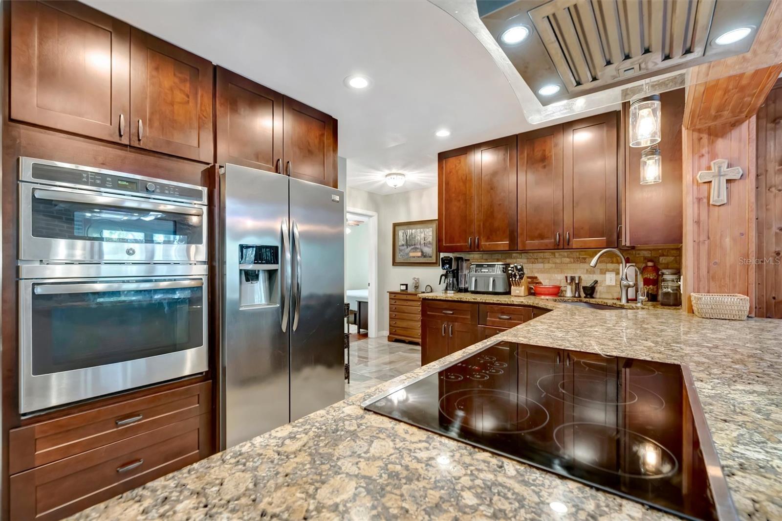 Image 23 of 57 For 9782 55th Avenue N