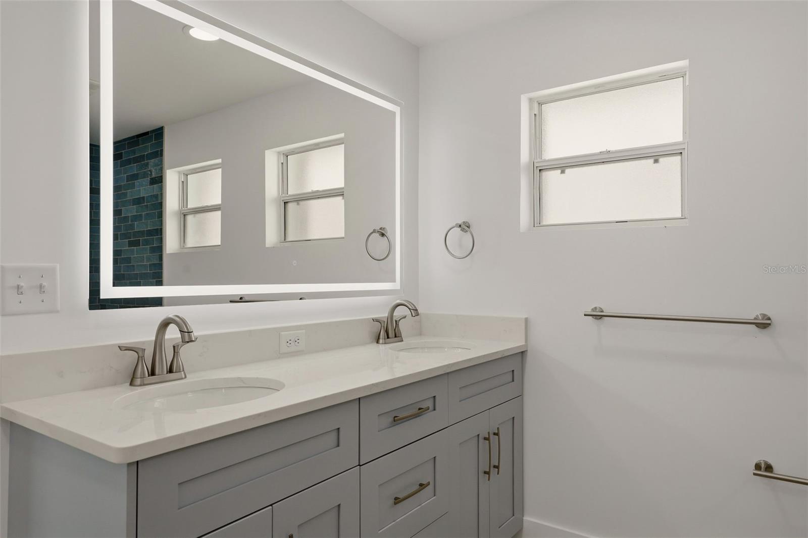 Image 19 of 39 For 548 Belvedere Court