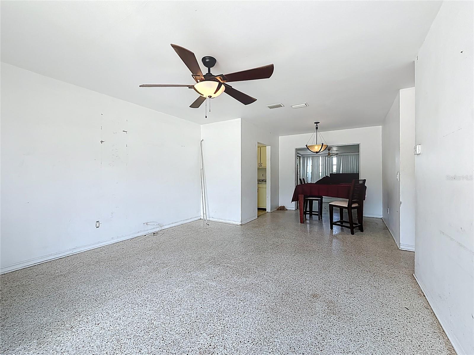 Image 11 of 46 For 1799 Suffolk Drive