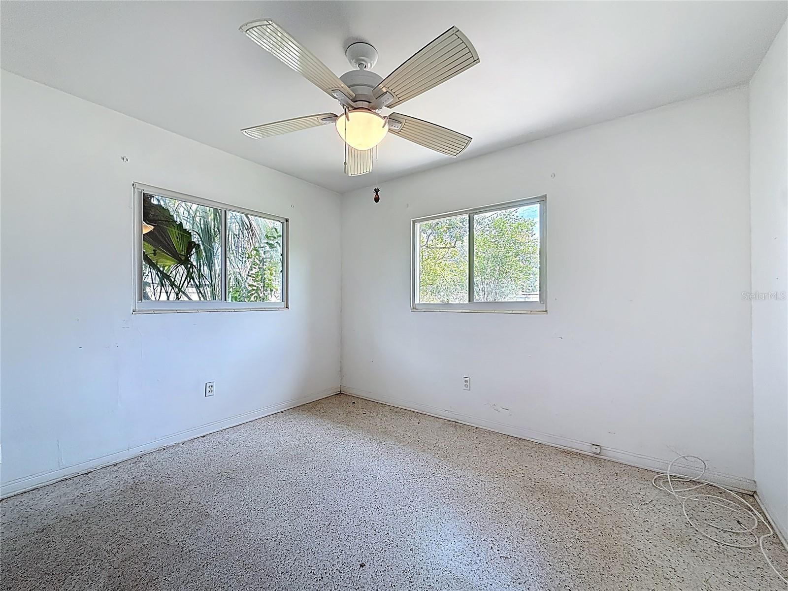 Image 22 of 46 For 1799 Suffolk Drive