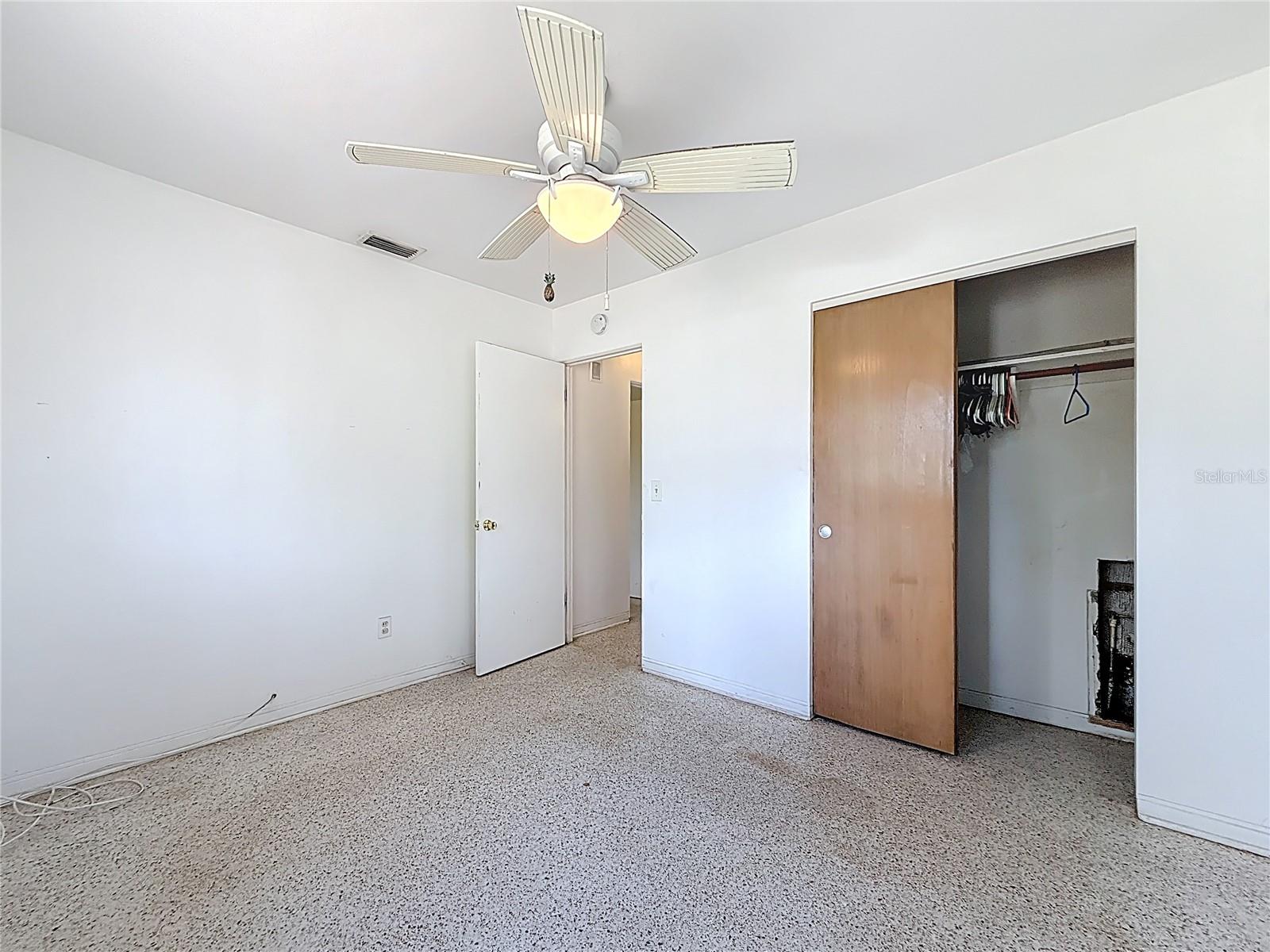 Image 24 of 46 For 1799 Suffolk Drive