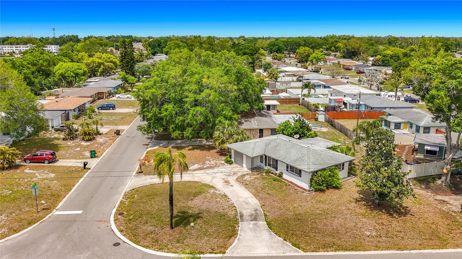 Image 32 of 46 For 1799 Suffolk Drive