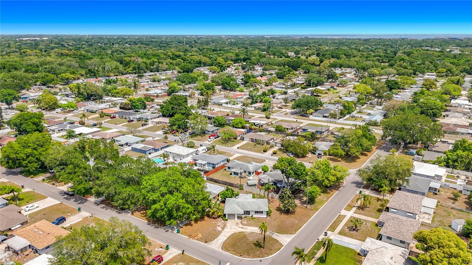 Image 34 of 46 For 1799 Suffolk Drive