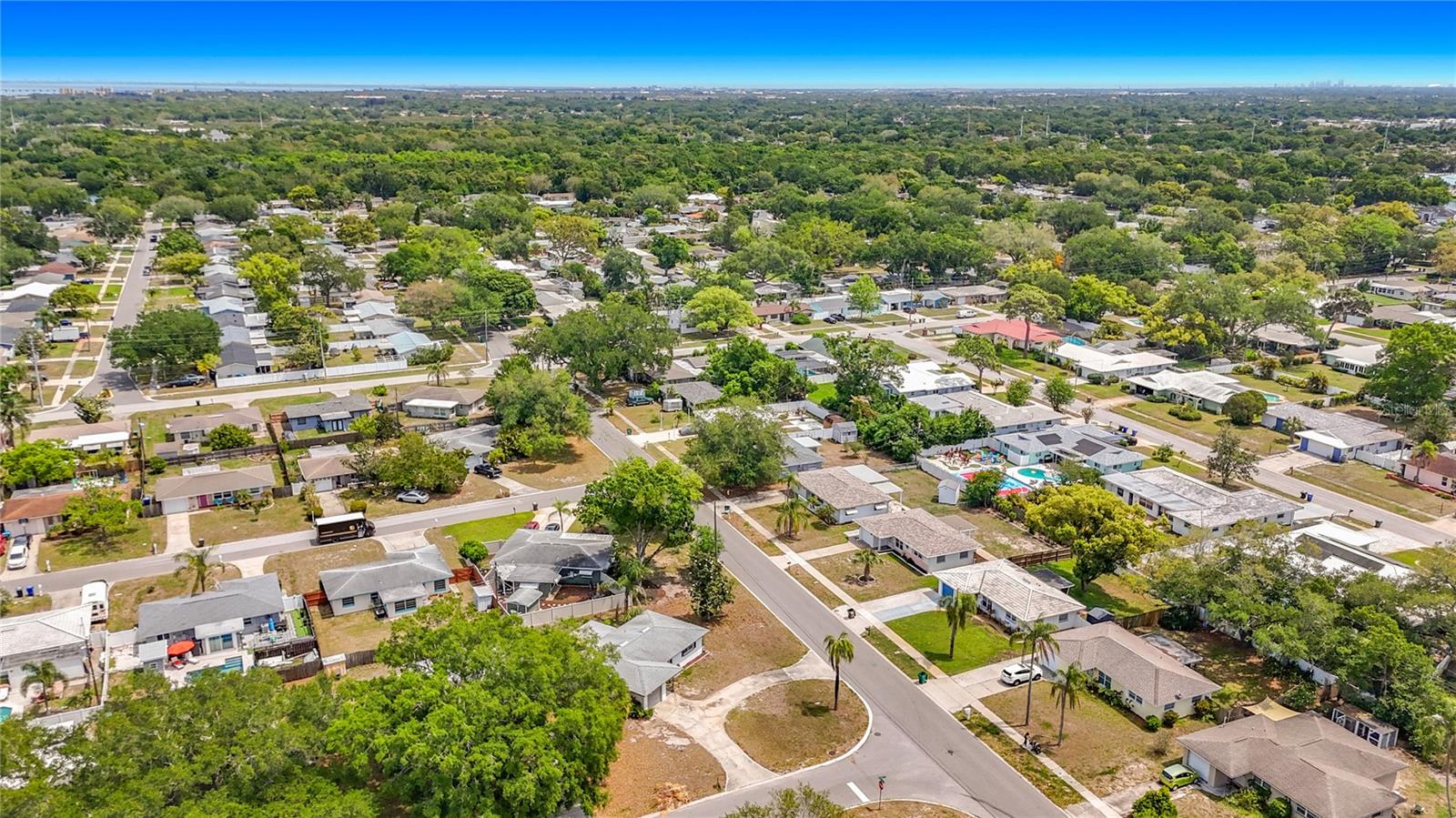 Image 35 of 46 For 1799 Suffolk Drive