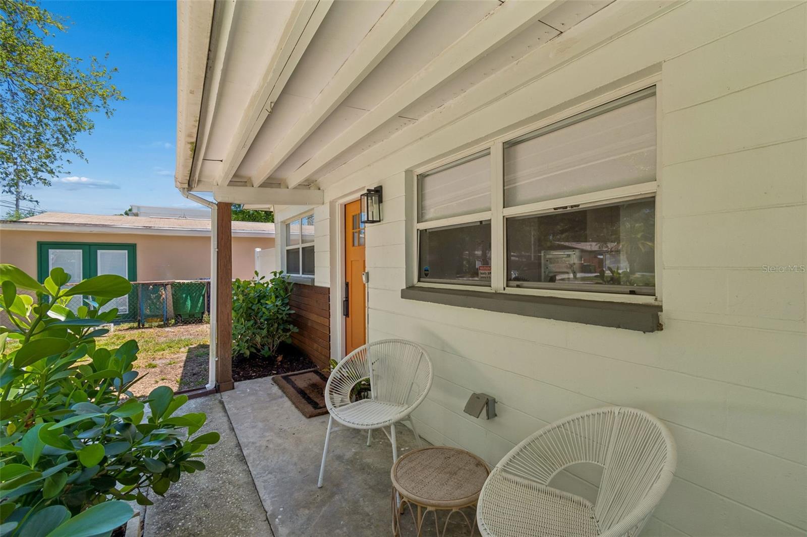 Listing photo id 12 for 3320 Iowa Avenue