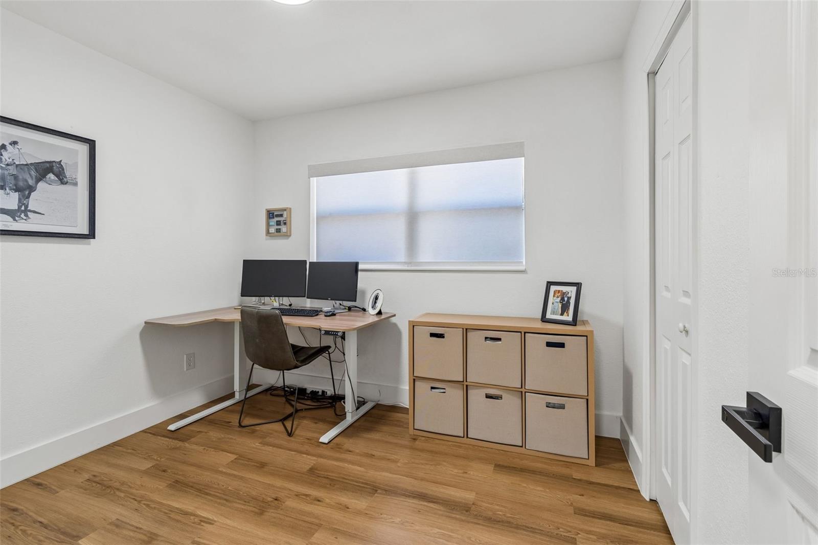 Listing photo id 37 for 3320 Iowa Avenue