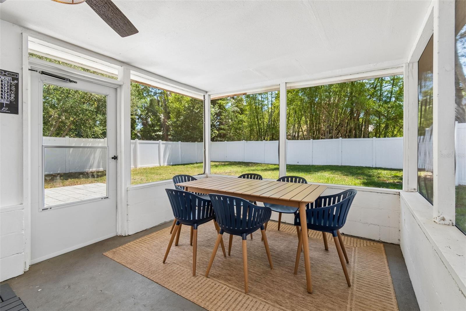 Listing photo id 56 for 3320 Iowa Avenue