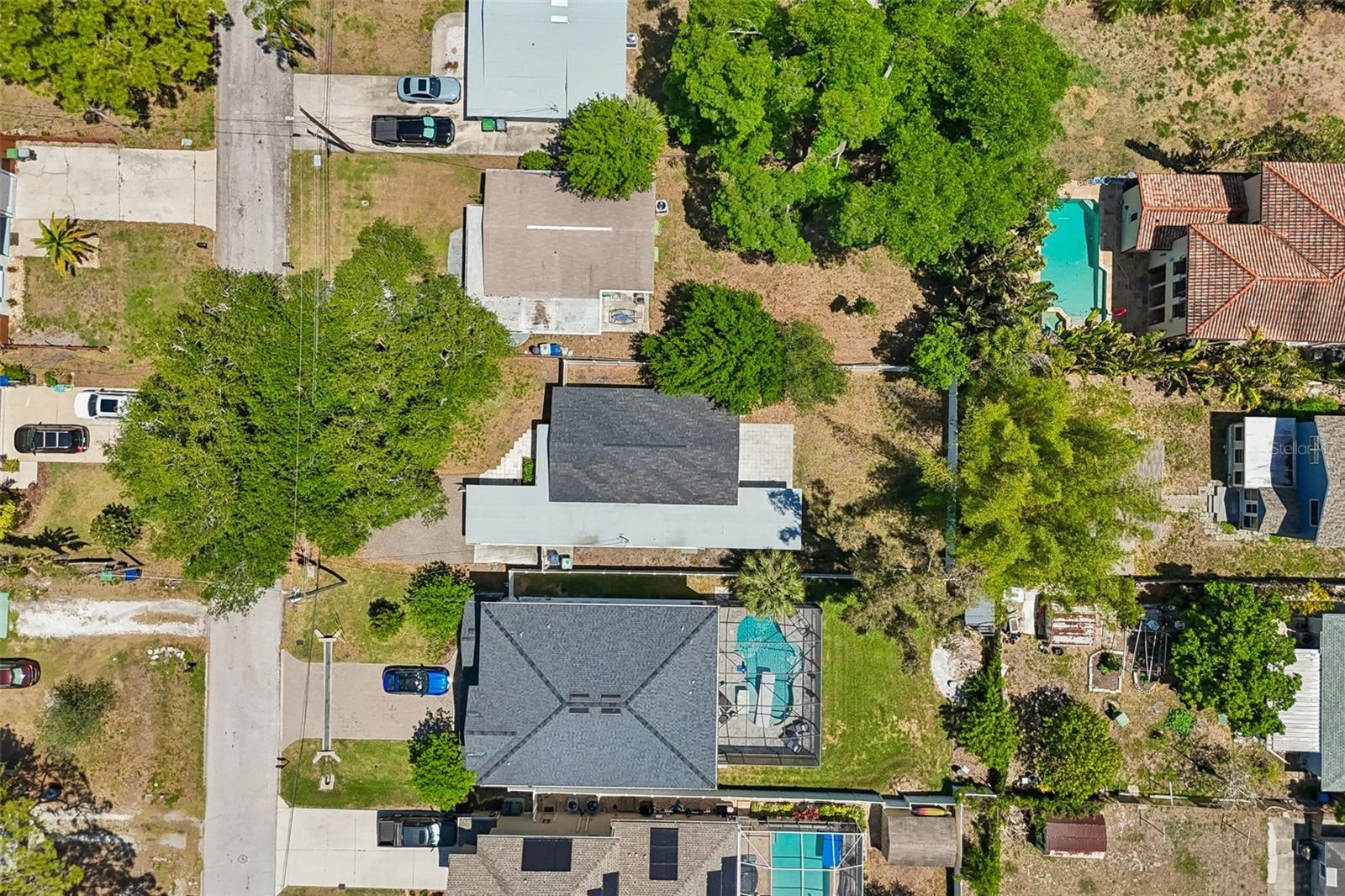 Listing photo id 64 for 3320 Iowa Avenue