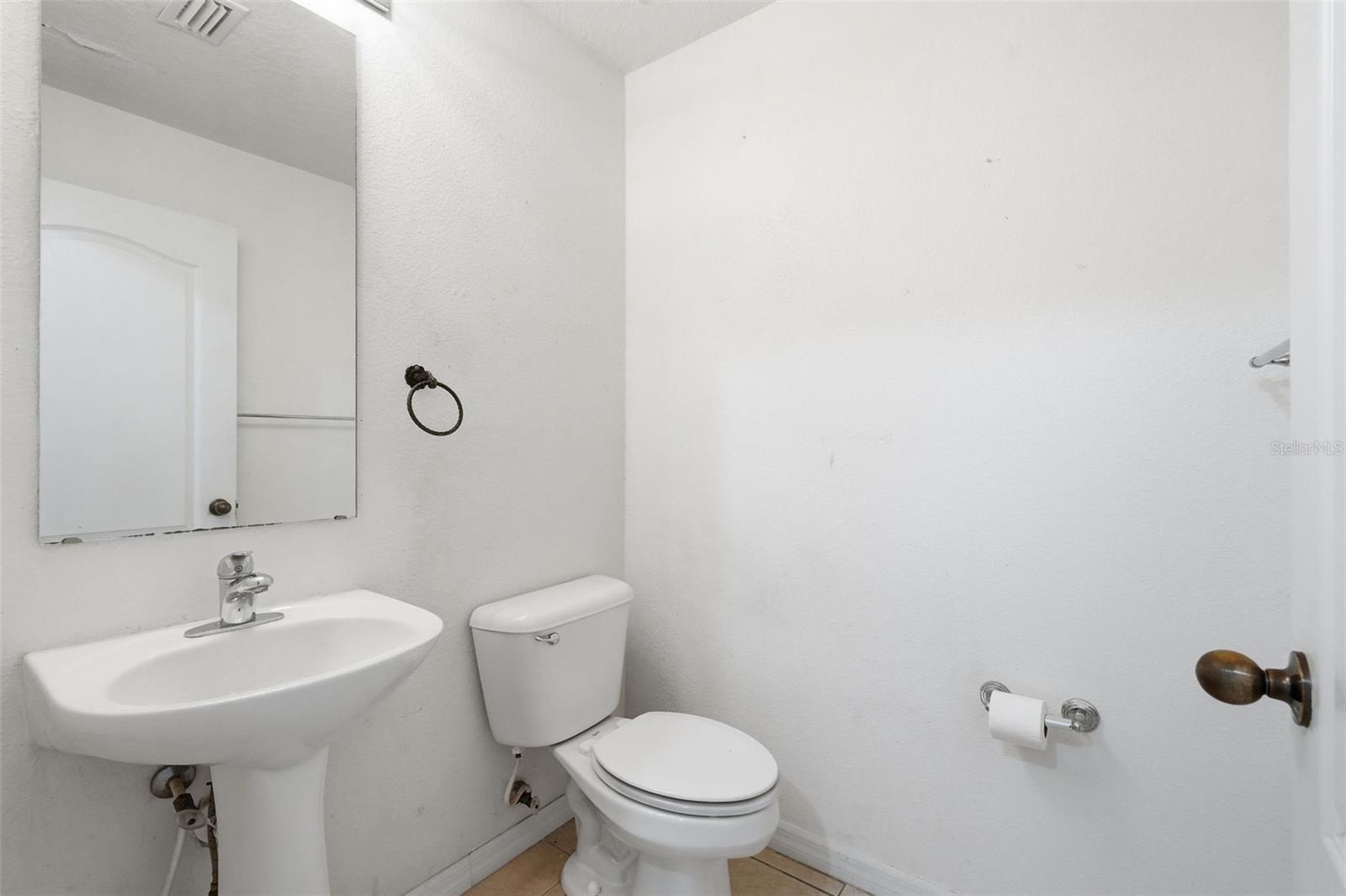 Image 15 of 48 For 12005 Infinity Drive