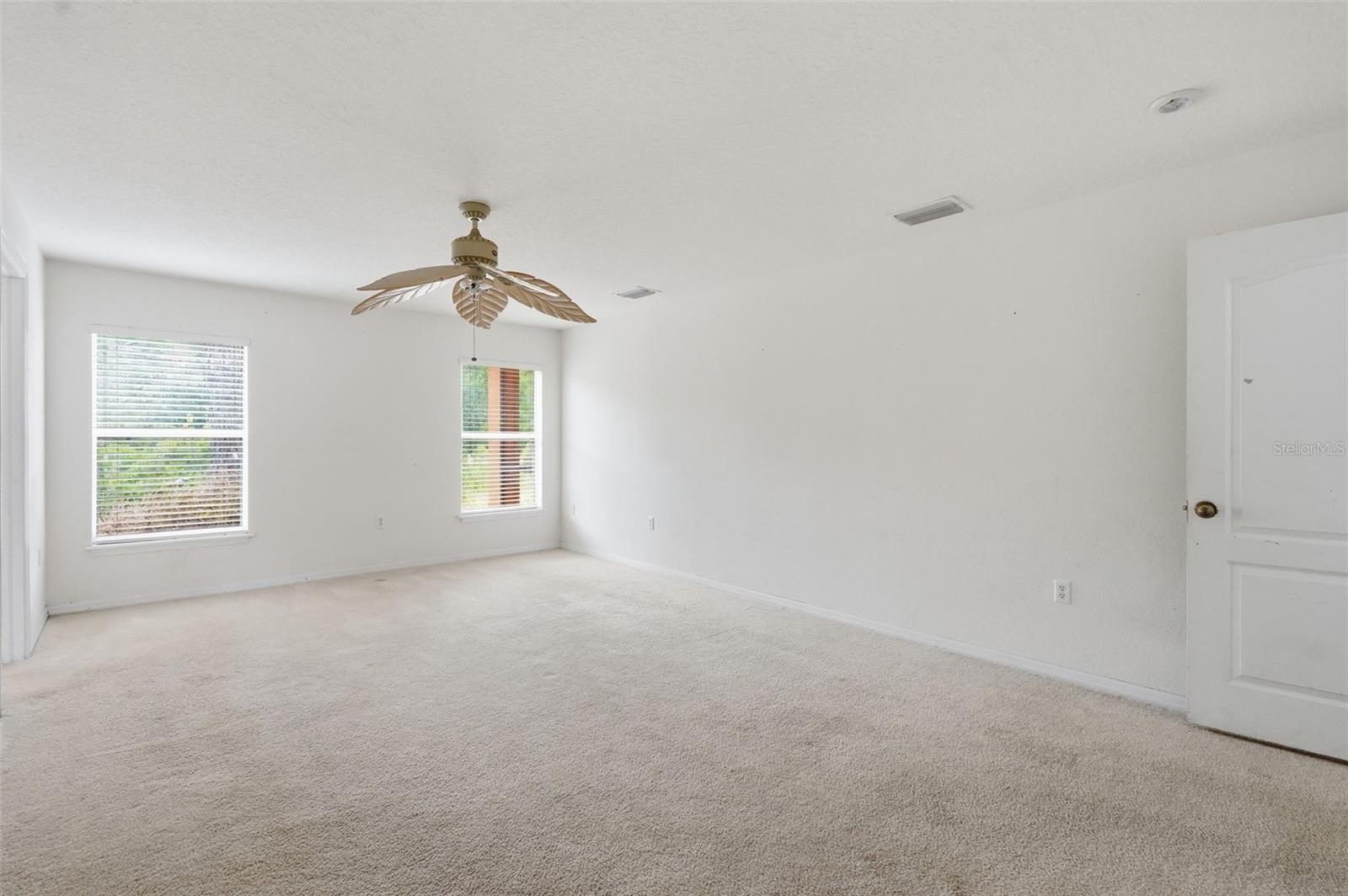 Image 18 of 48 For 12005 Infinity Drive