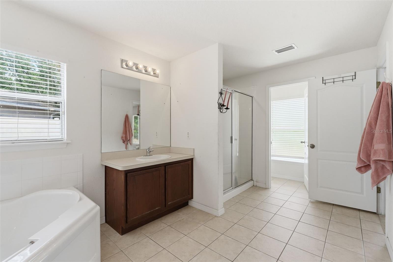 Image 23 of 48 For 12005 Infinity Drive