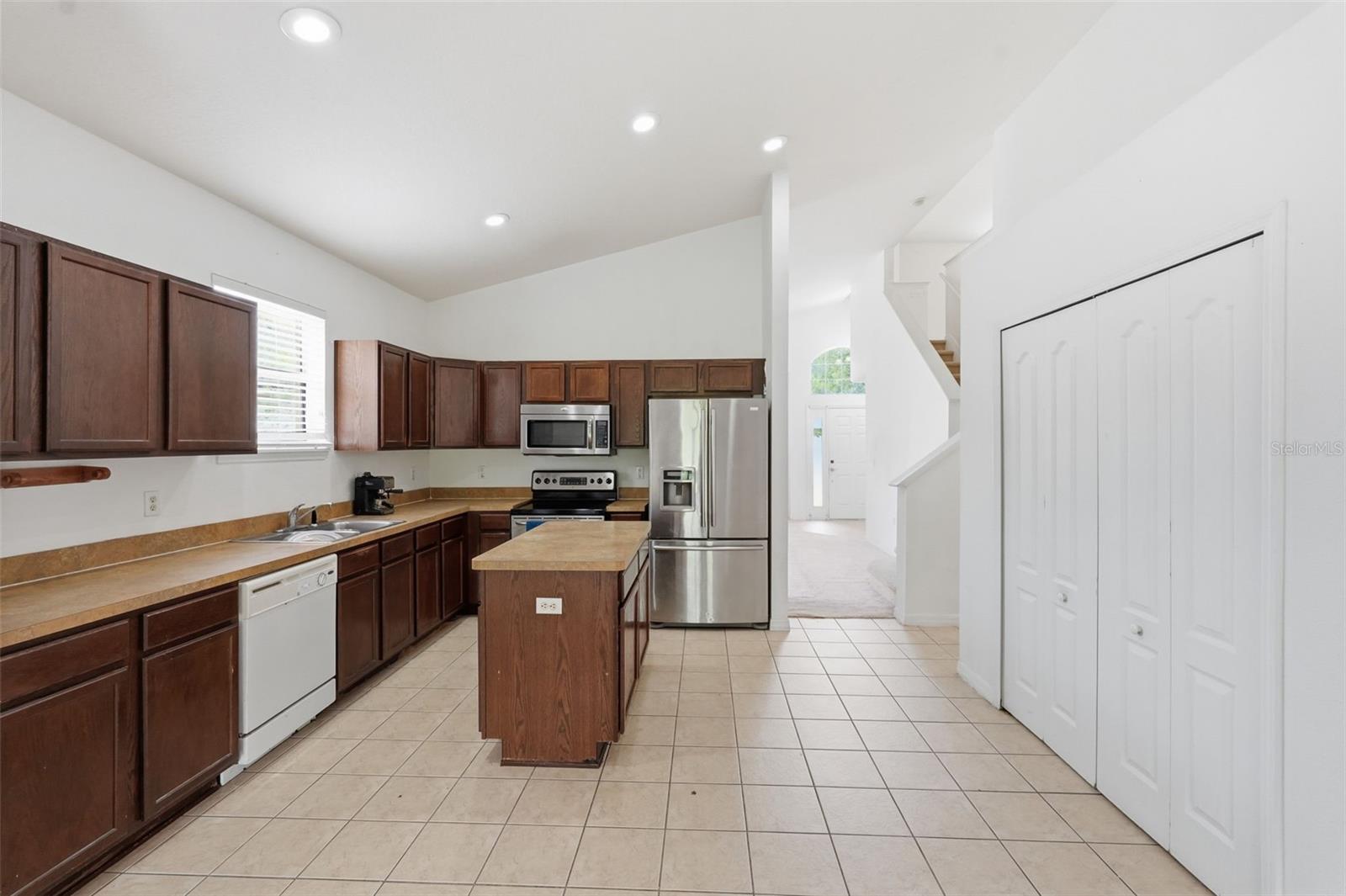 Image 8 of 48 For 12005 Infinity Drive